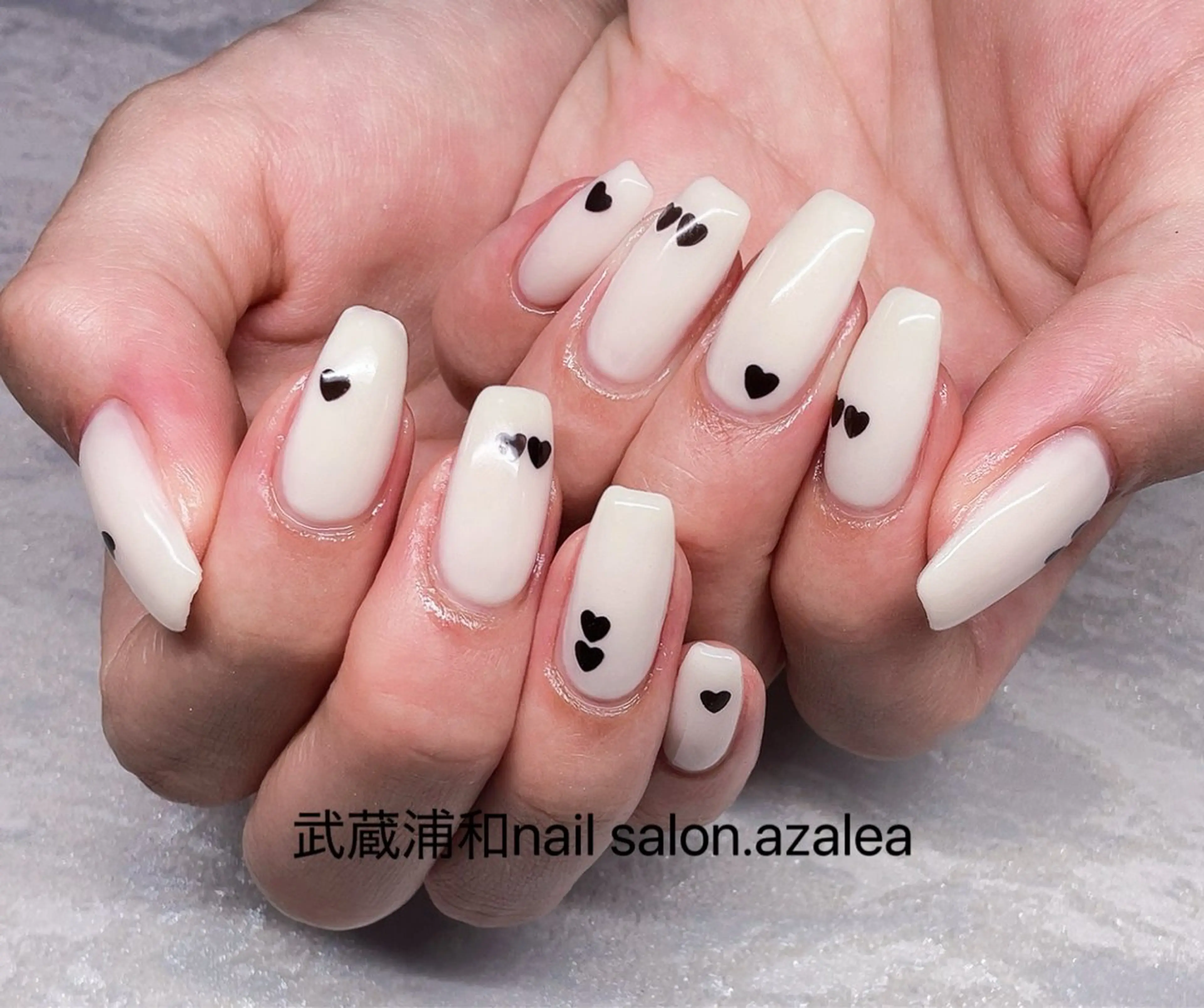 ネイル ハンドネイル R inのネイルデザイン