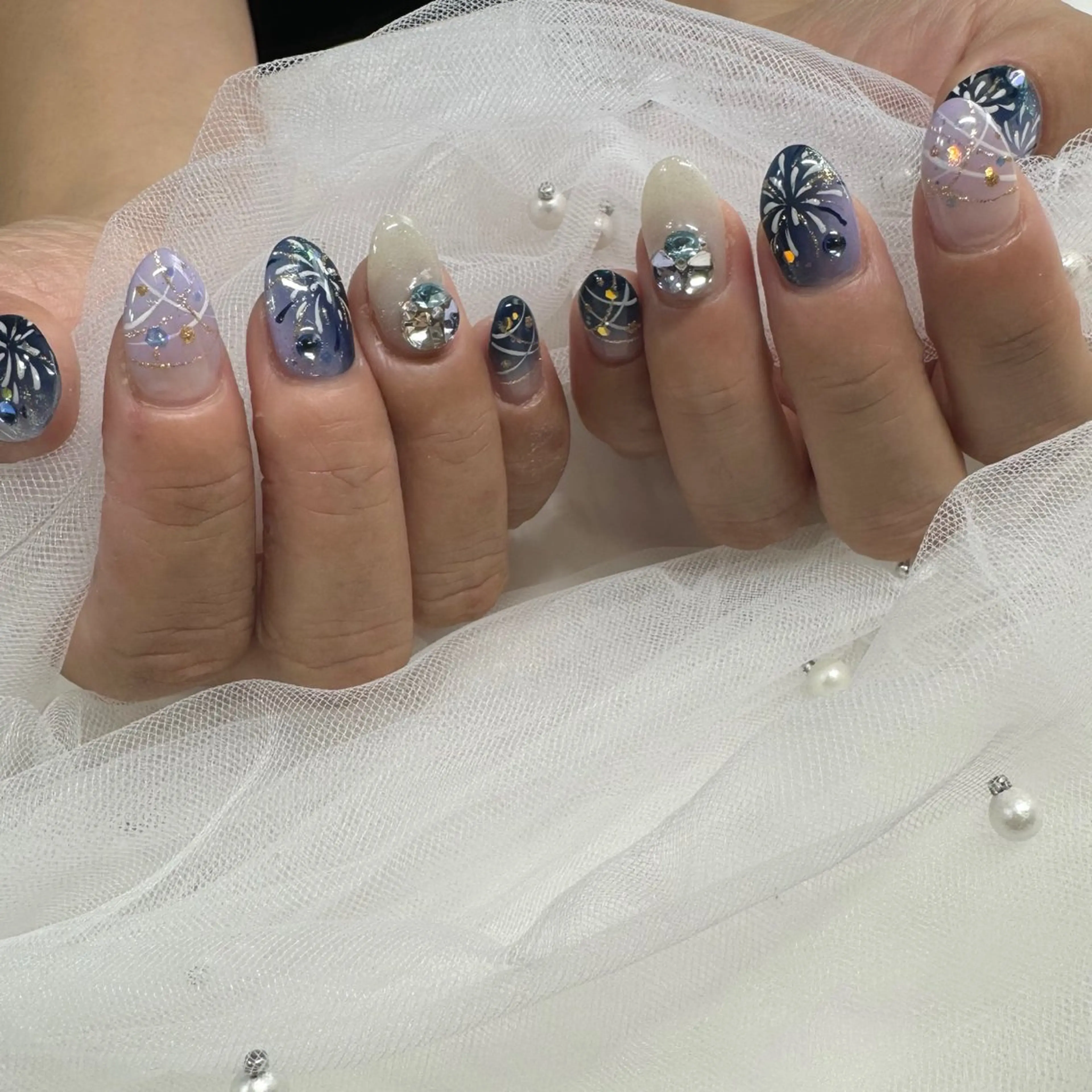 ネイル ジェルネイル 東 千夏のネイルデザイン