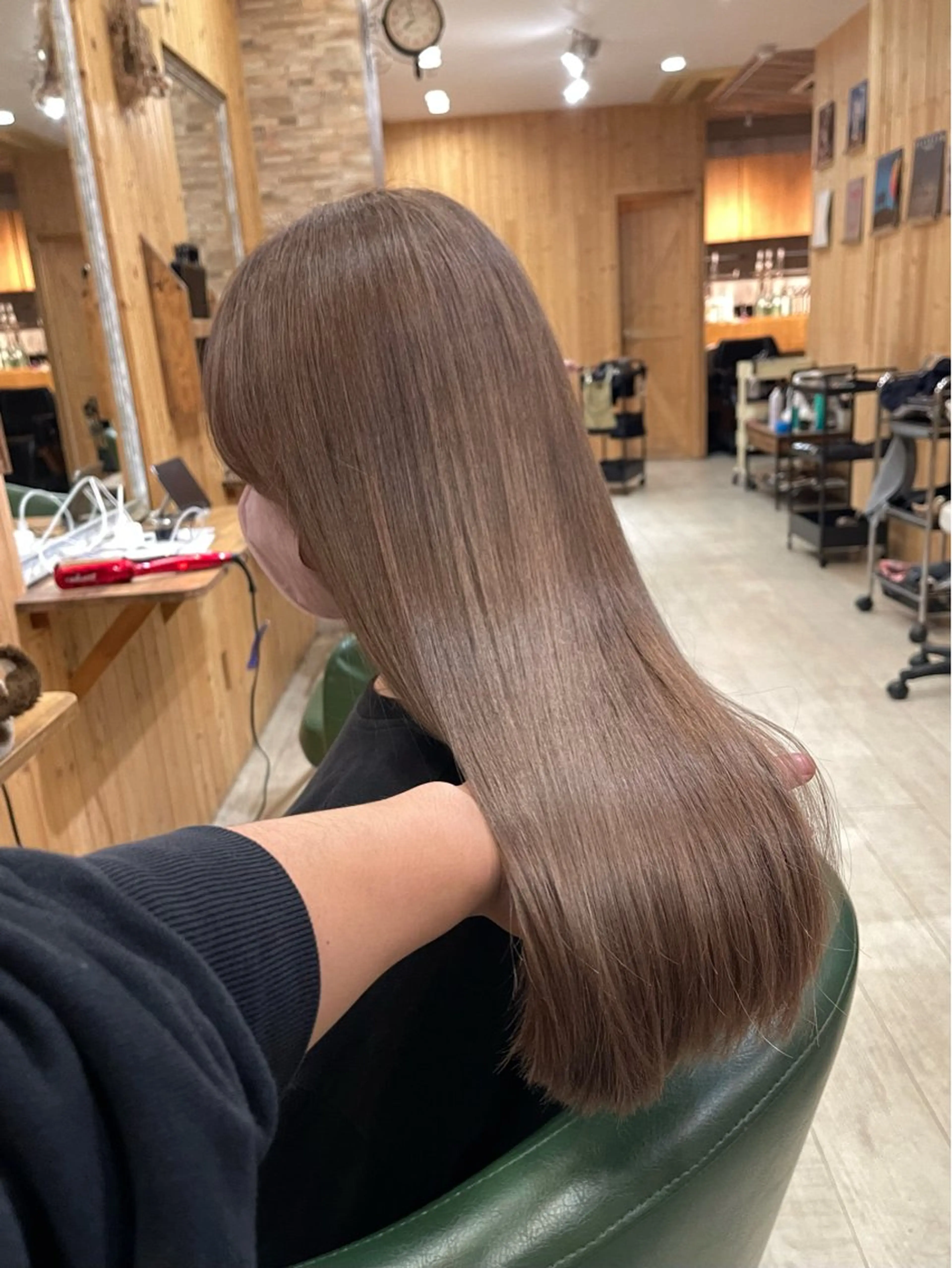 【🫧乾燥・うねり対策】カット＋ダメージレスカラー＋髪質改善　¥12,700の写真