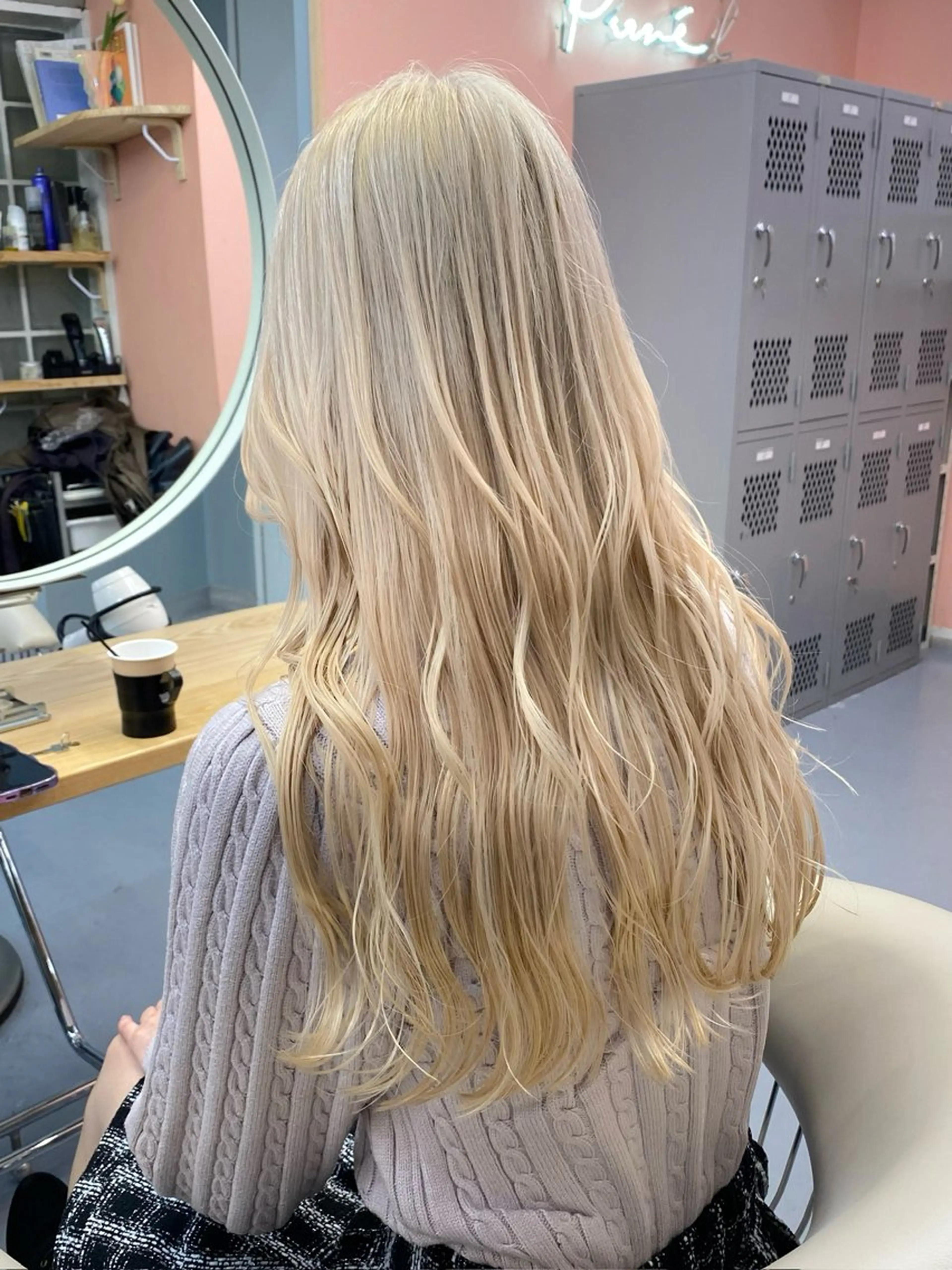 ロング カラー メンズ soi所属・ケアブリーチ/ツヤ髪 /ハイトーン/西村のヘアスタイル