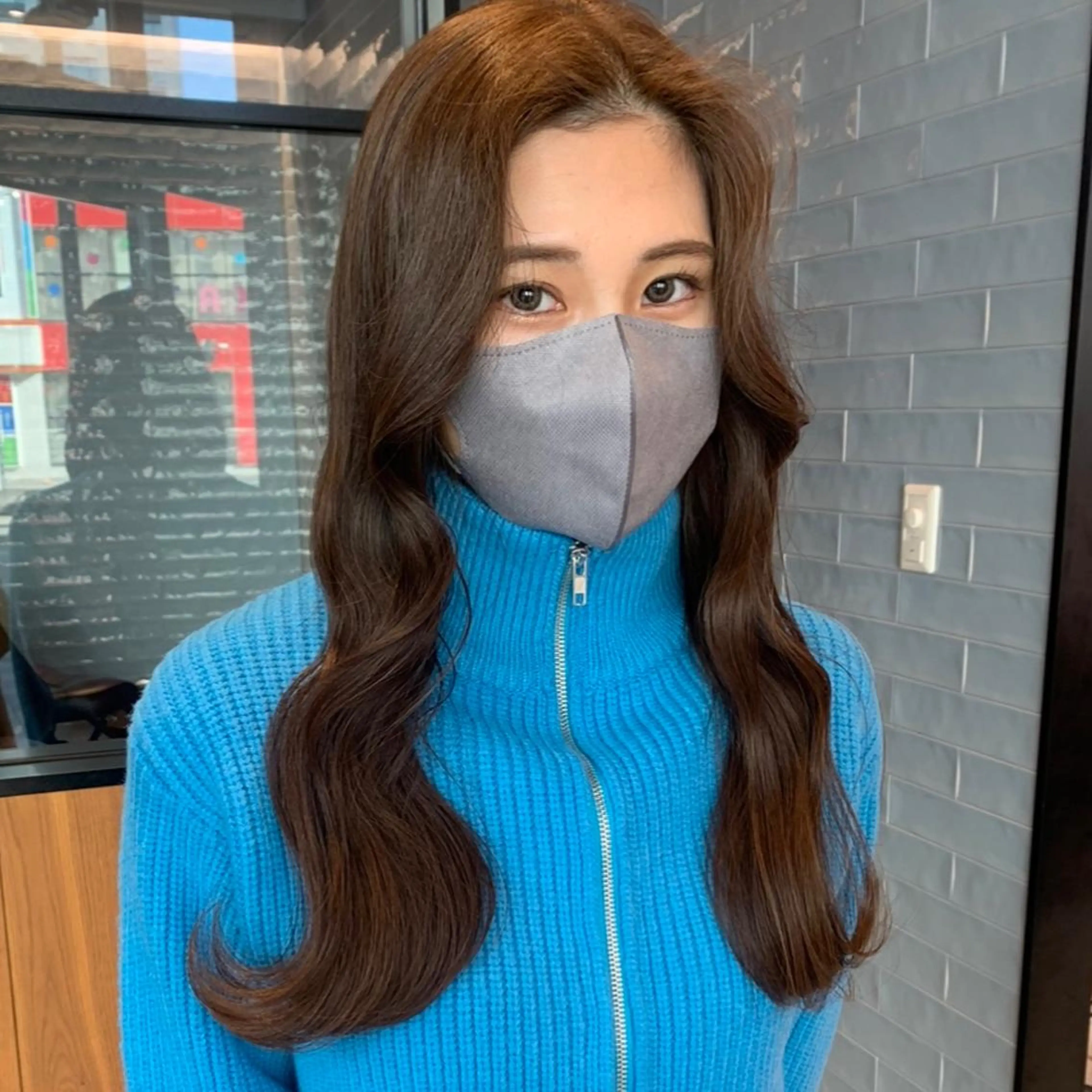 ミディアム ヘアカラー トリートメント 🤍aimi🤍 ウルフ/韓国ヘアのヘアスタイル