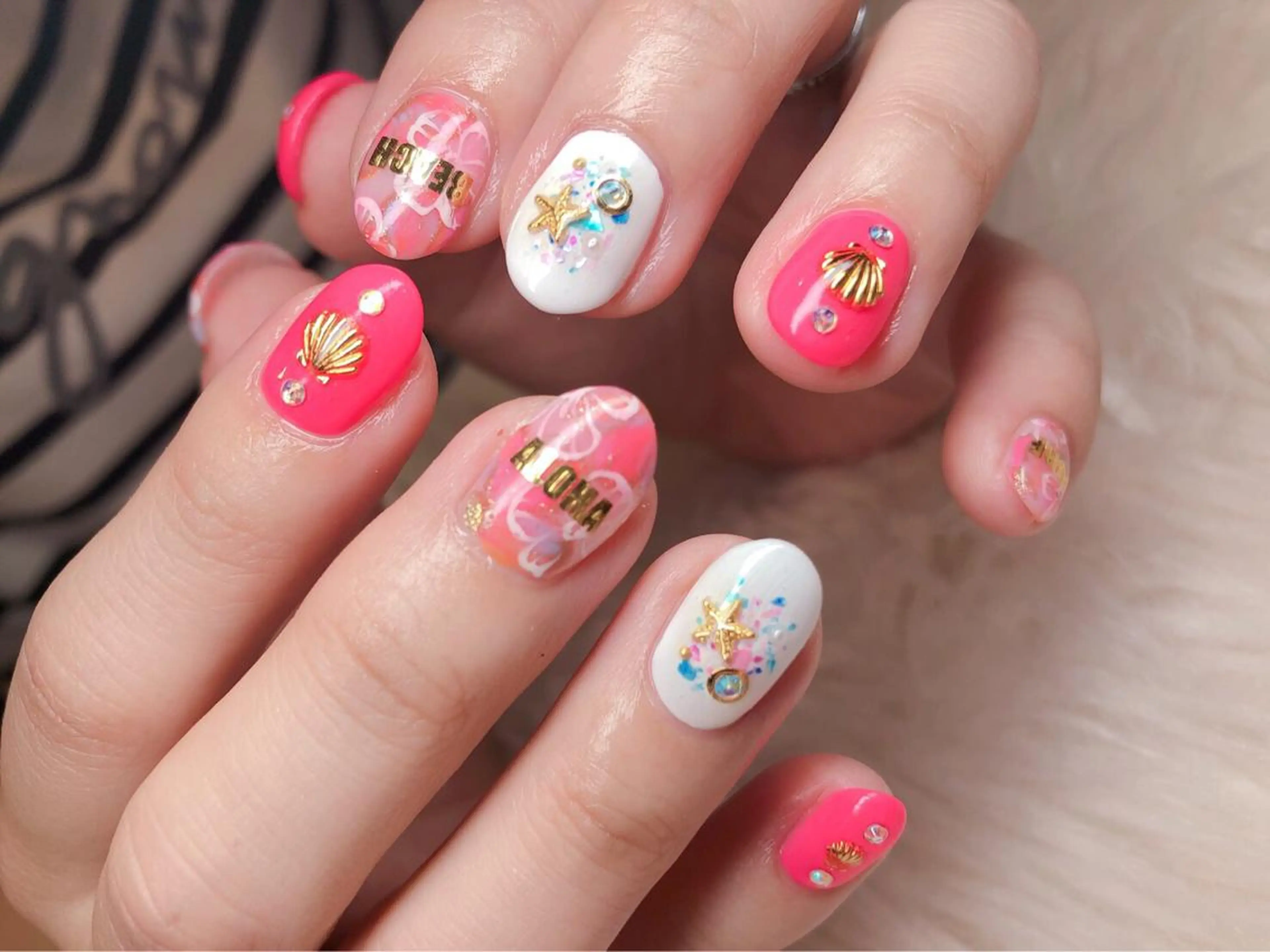 ネイル 持ち込み ティーエヌ 金山駅東口店のネイルデザイン