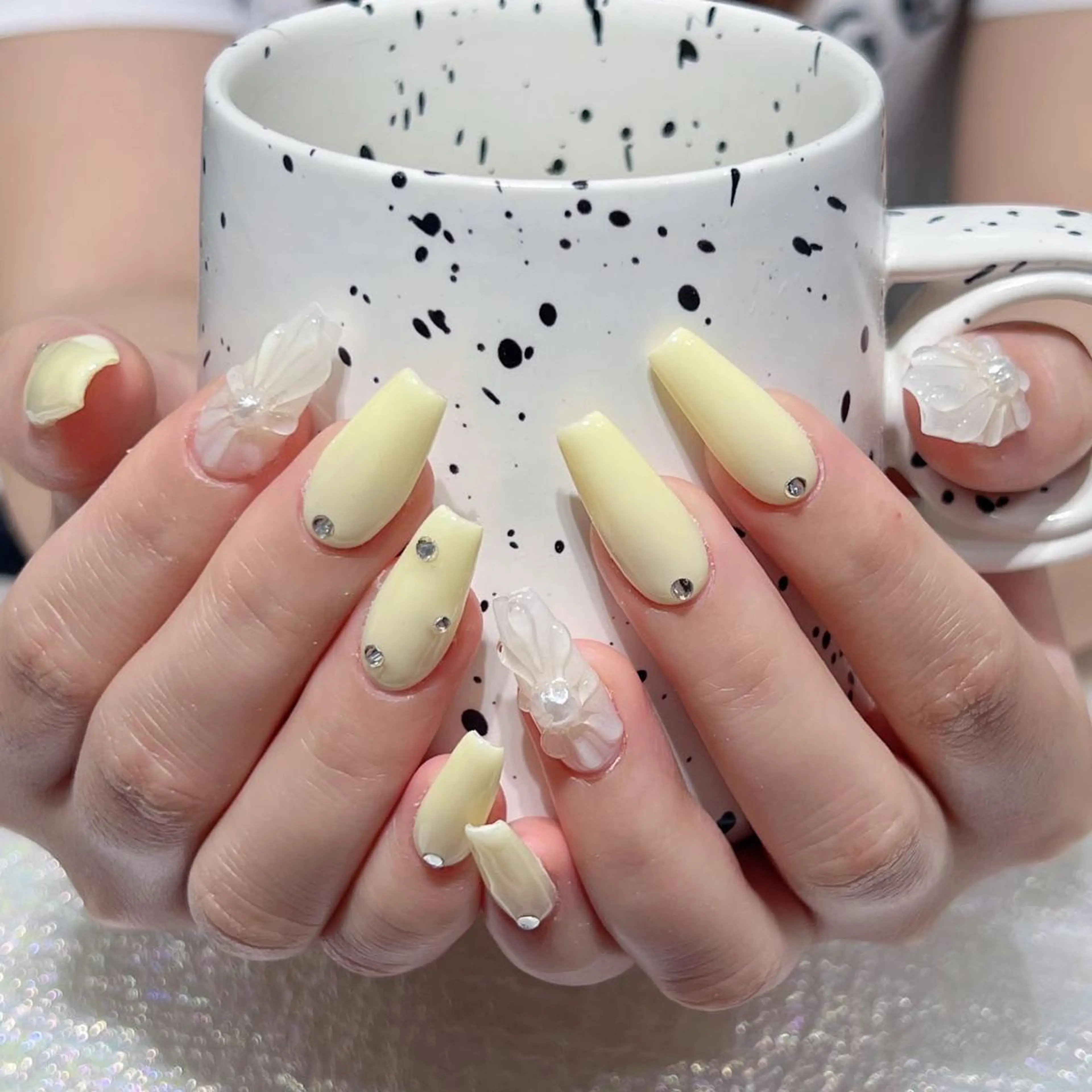 ネイル アートネイル 長さ出し ネイルチップ Queens マオのネイルデザイン