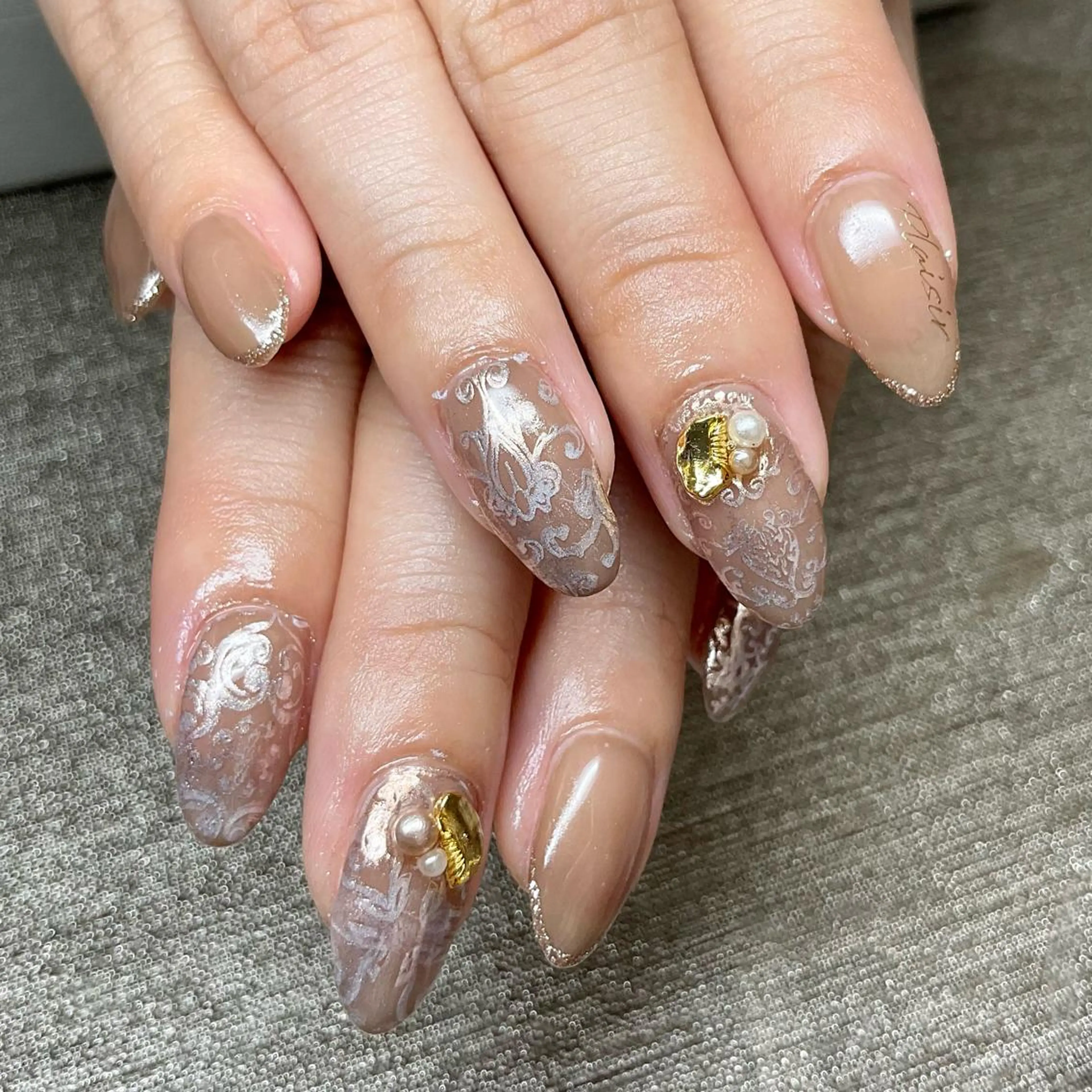 ネイル nail Eclat所属・志賀野 美喜のネイルデザイン