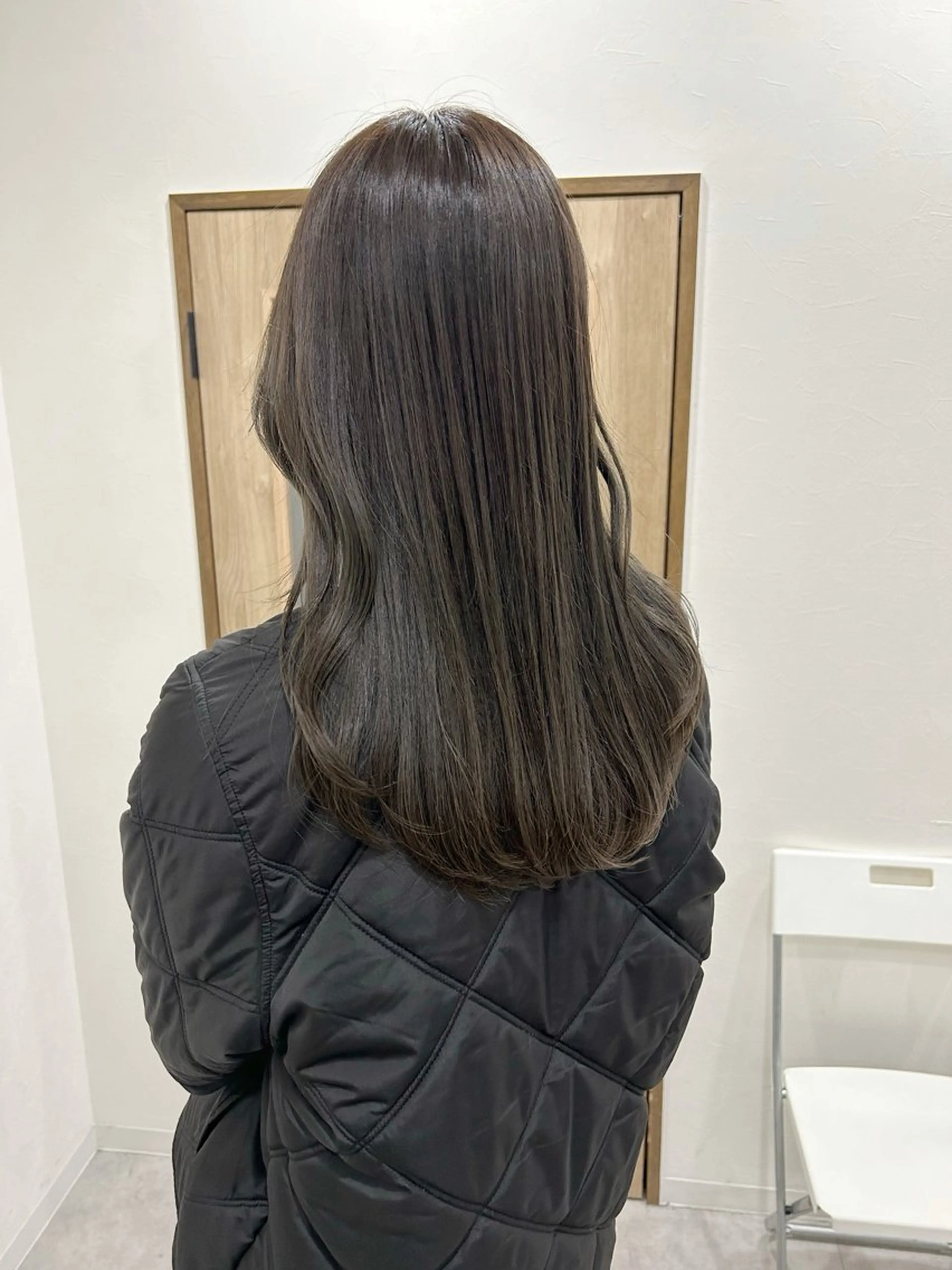 ロング カラー アッシュ 透明感カラー ダブルカラー グレージュ イルミナカラー カット ヘアカラー トリートメント ボブ/ハイトーン 立川loose 下田のヘアスタイル