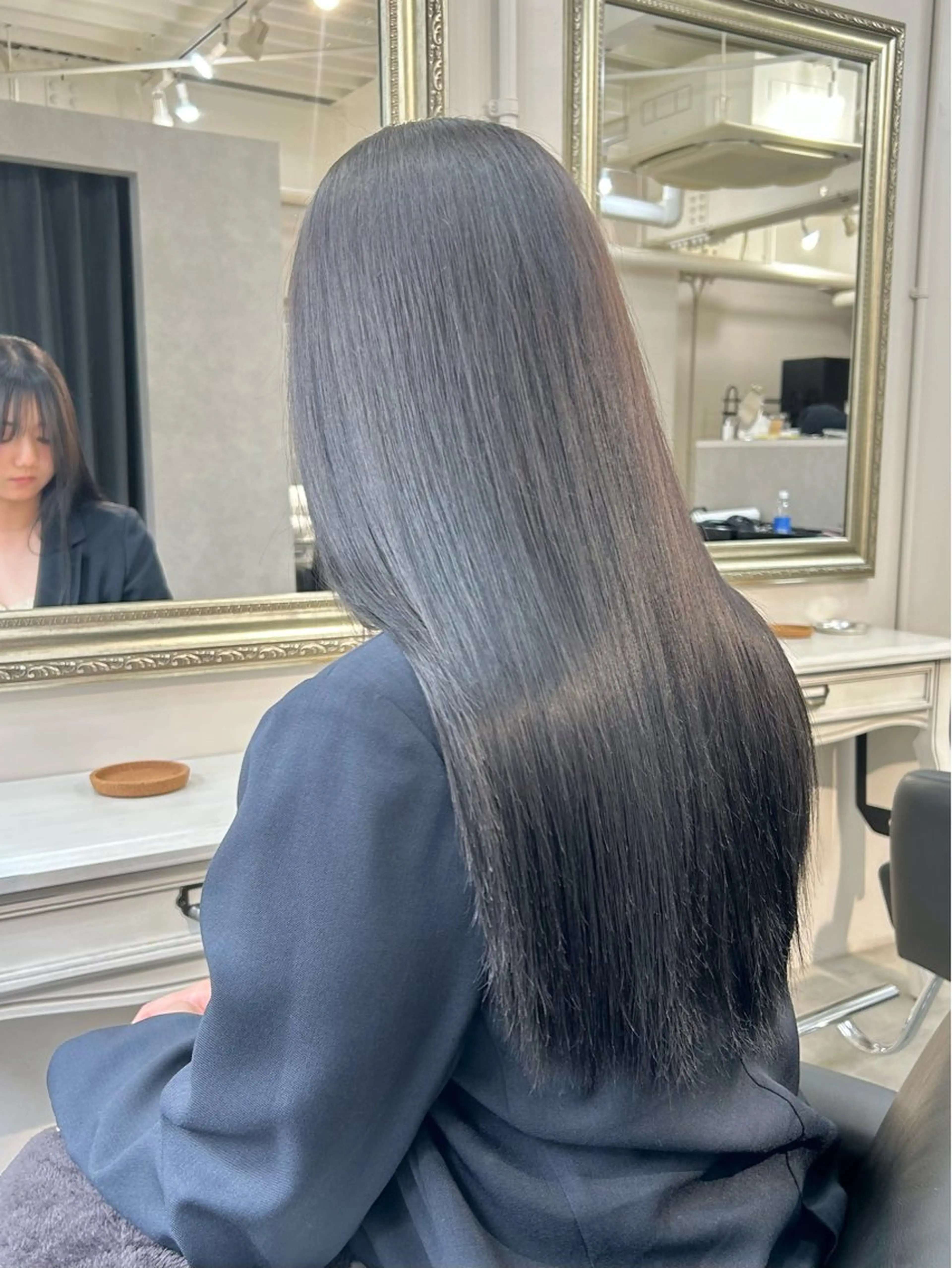 ロング カット 縮毛矯正 トリートメント ✨10000円以内で 叶う艶髪✨のヘアスタイル