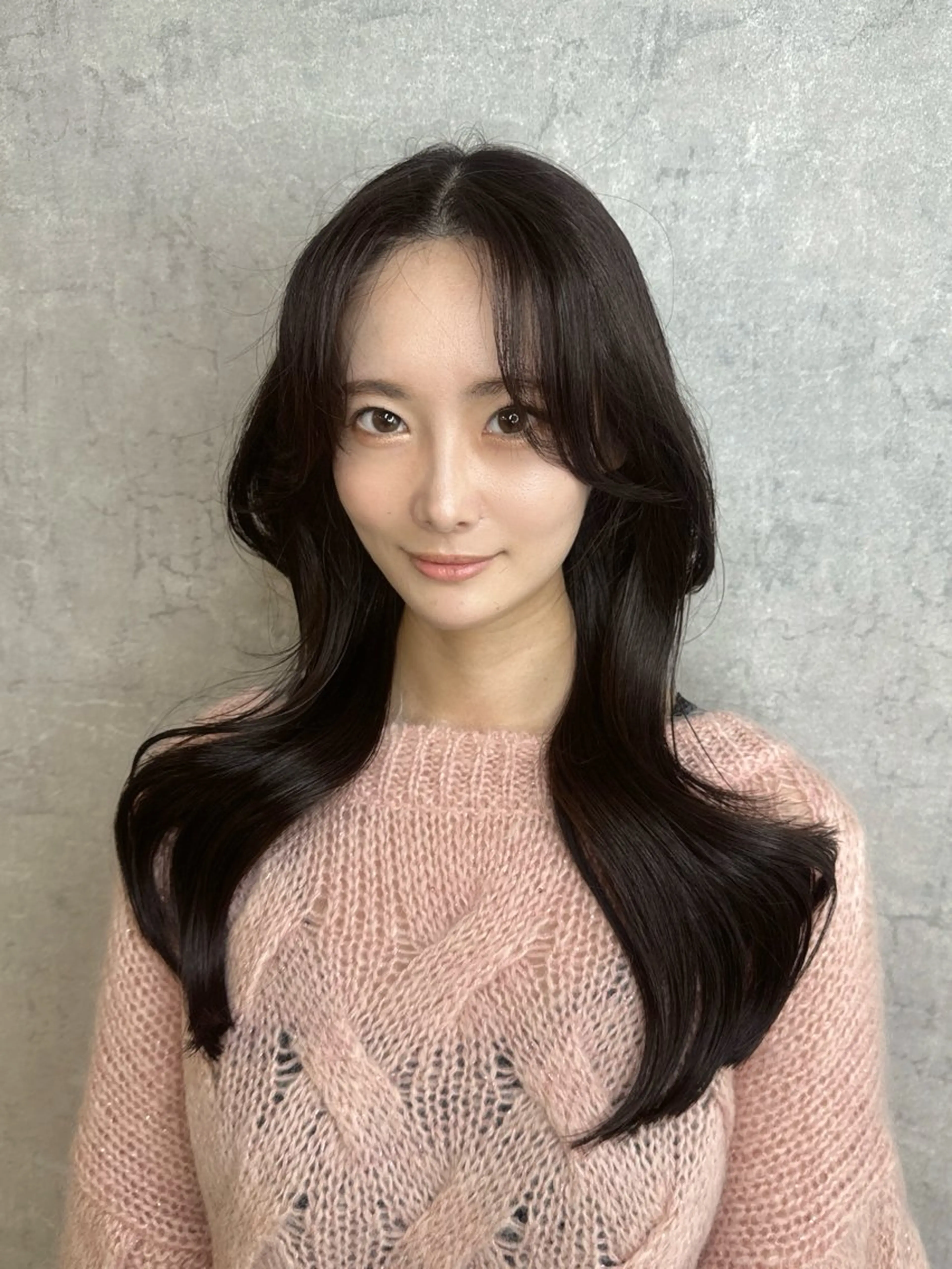 【韓国好き必見🇰🇷】韓国トレンドレイヤーカット+透明感カラー+髪質改善幹細胞トリートメントの写真