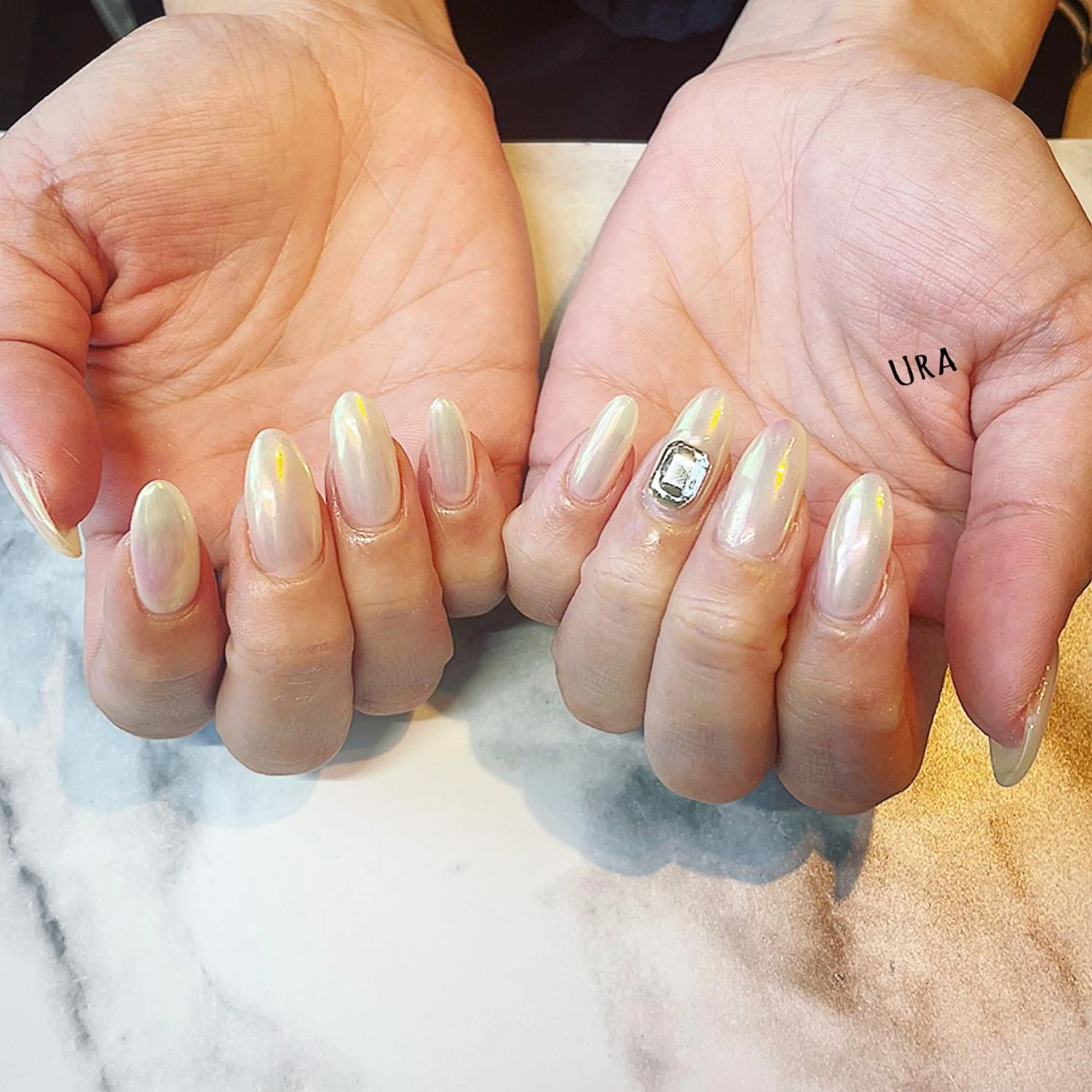 ネイル UrakoNail 《nail》のネイルデザイン