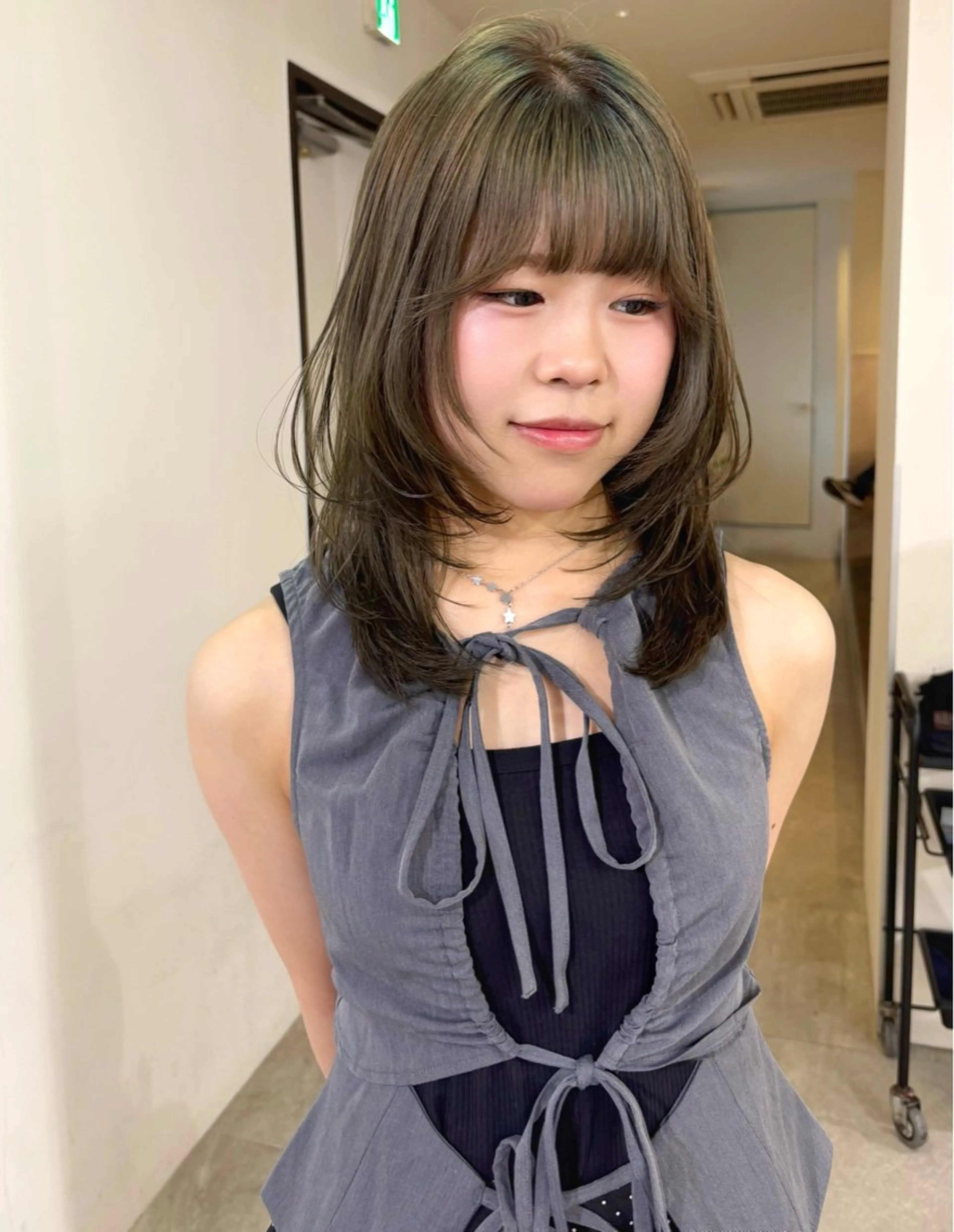 ミディアム カラー ブリーチ 透明感カラー ダブルカラー ブリーチなしカラー くびれヘア カット ヘアカラー mizuki/ピンク ベージュ.レイヤーのヘアスタイル