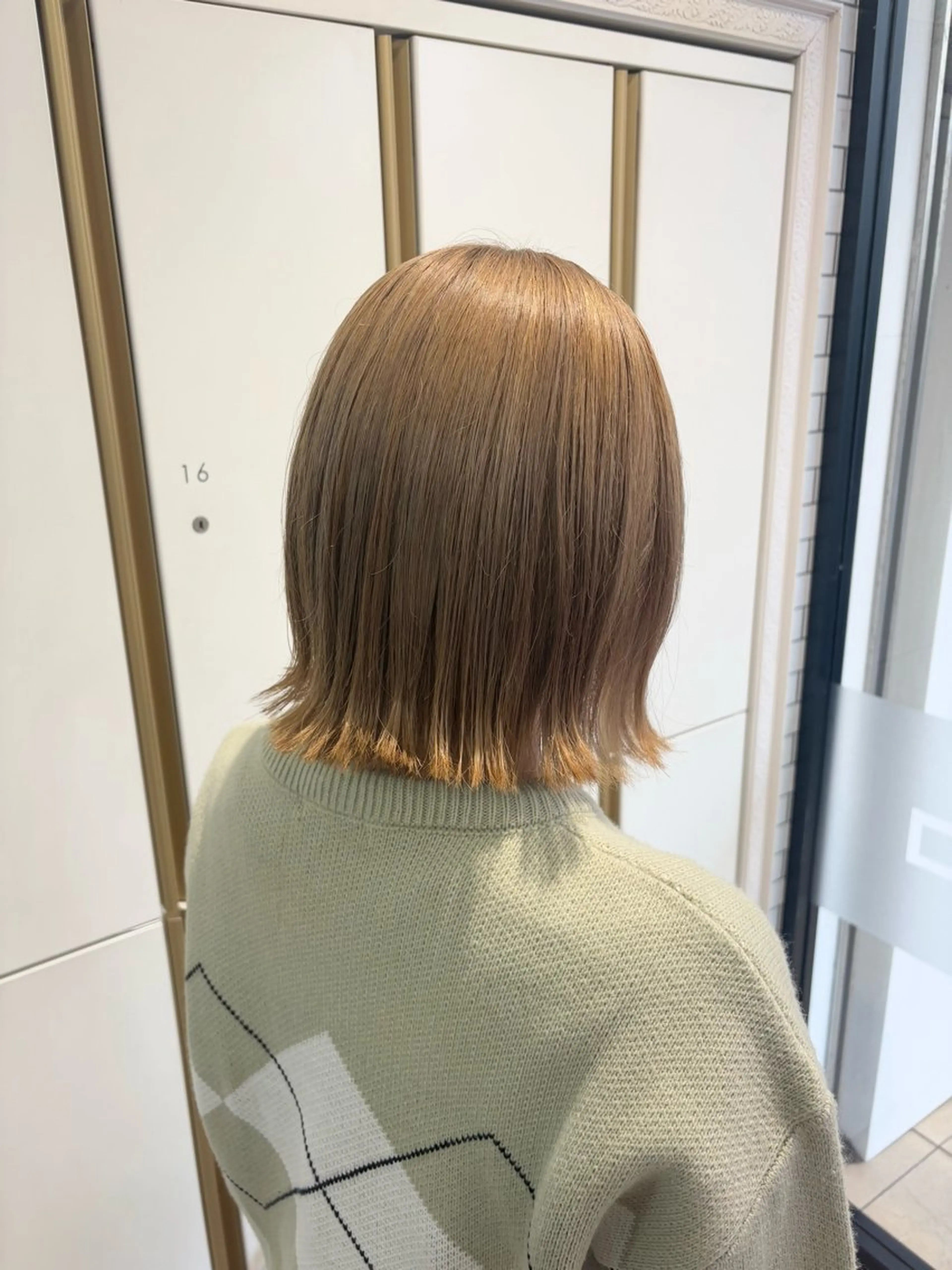 カラー ブリーチ🫧艶カラー レイヤー韓国ヘアのヘアスタイル