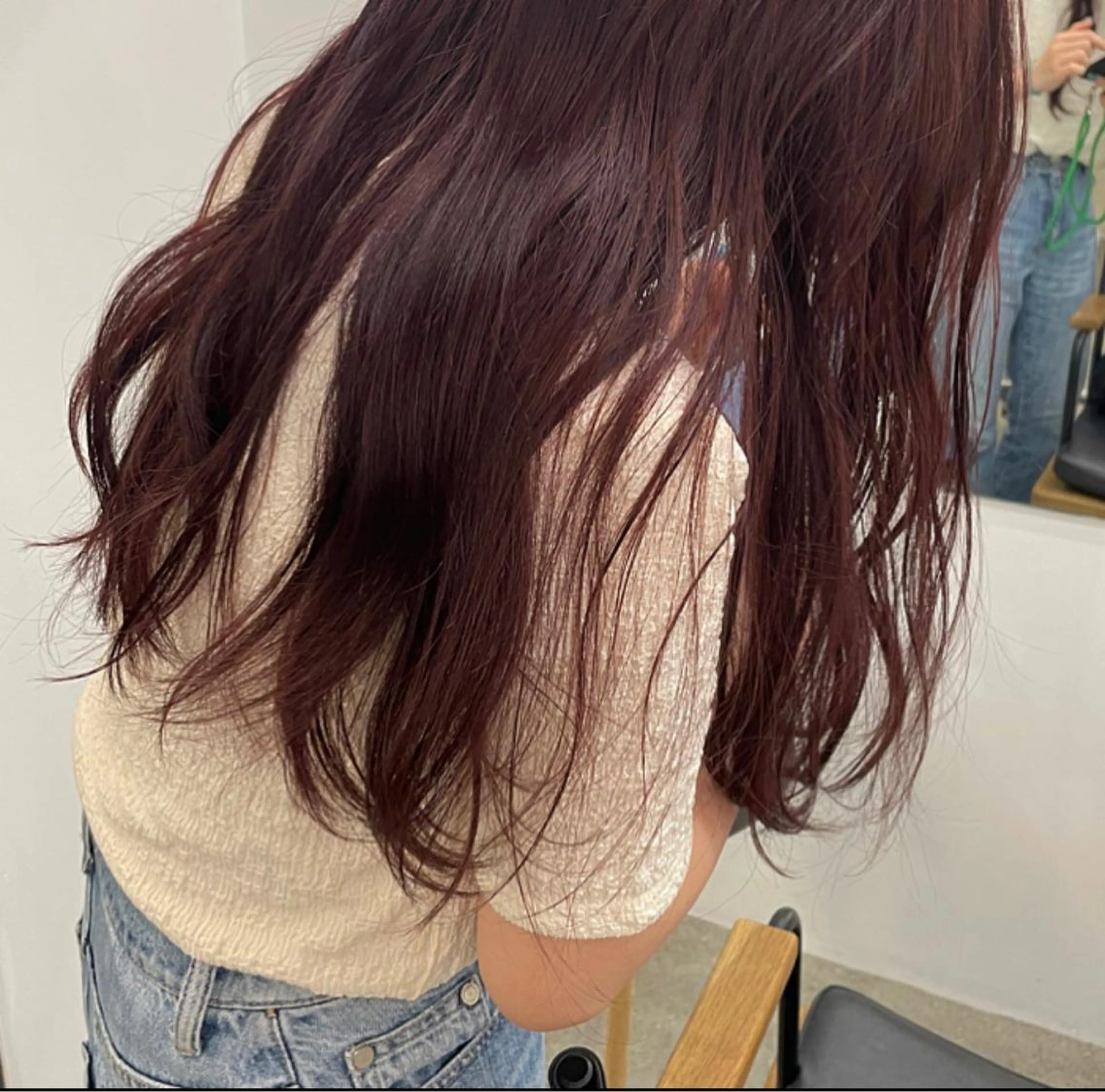 ロング カラー パーマ、ボブ、透明感 カラー、小須田ゆあのヘアスタイル