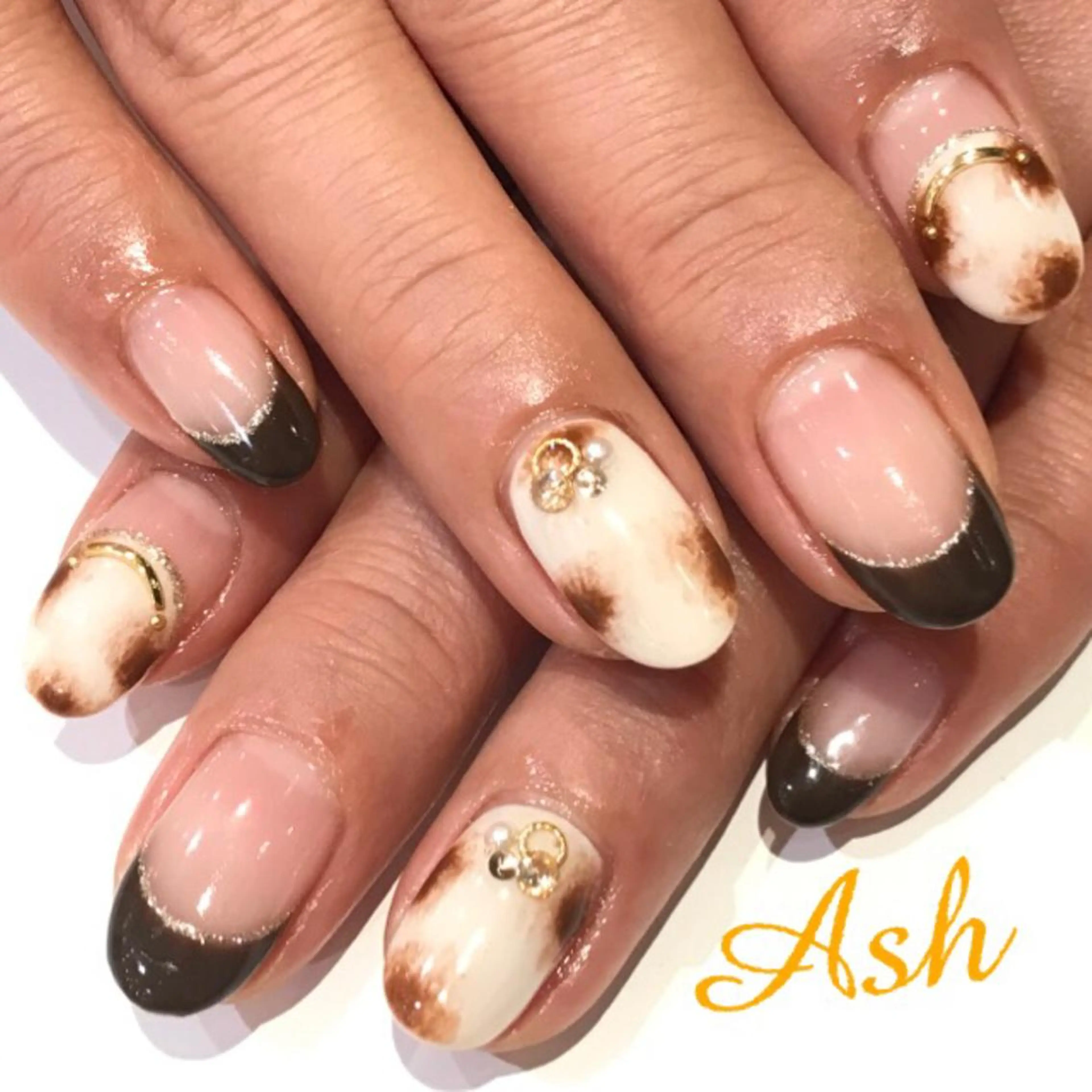 ネイル フレンチネイル 🩵NORIKO 上品ネイルが得意🩵のネイルデザイン