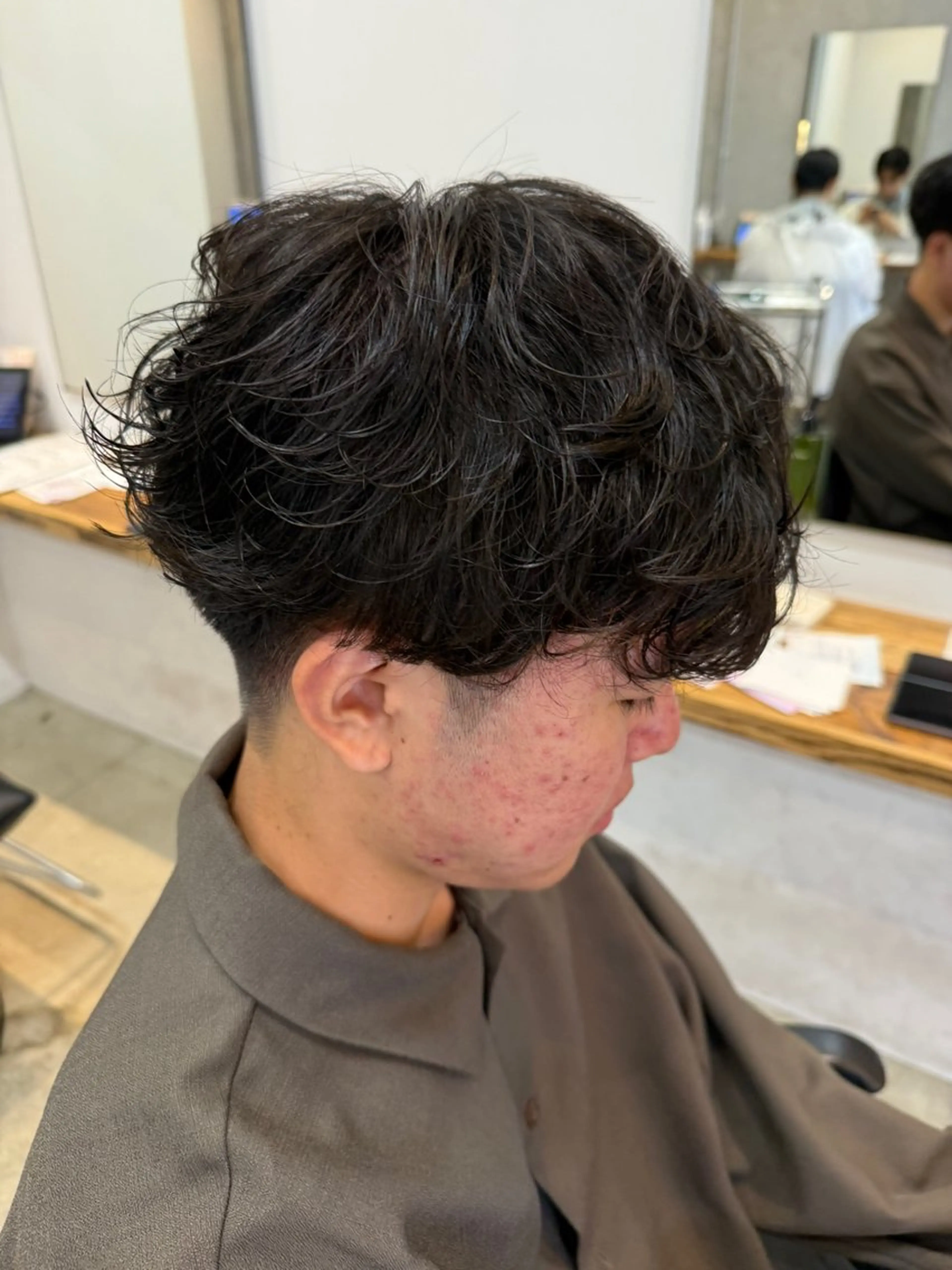 ショート パーマ 小林 崇雅　ダウンパーマのヘアスタイル