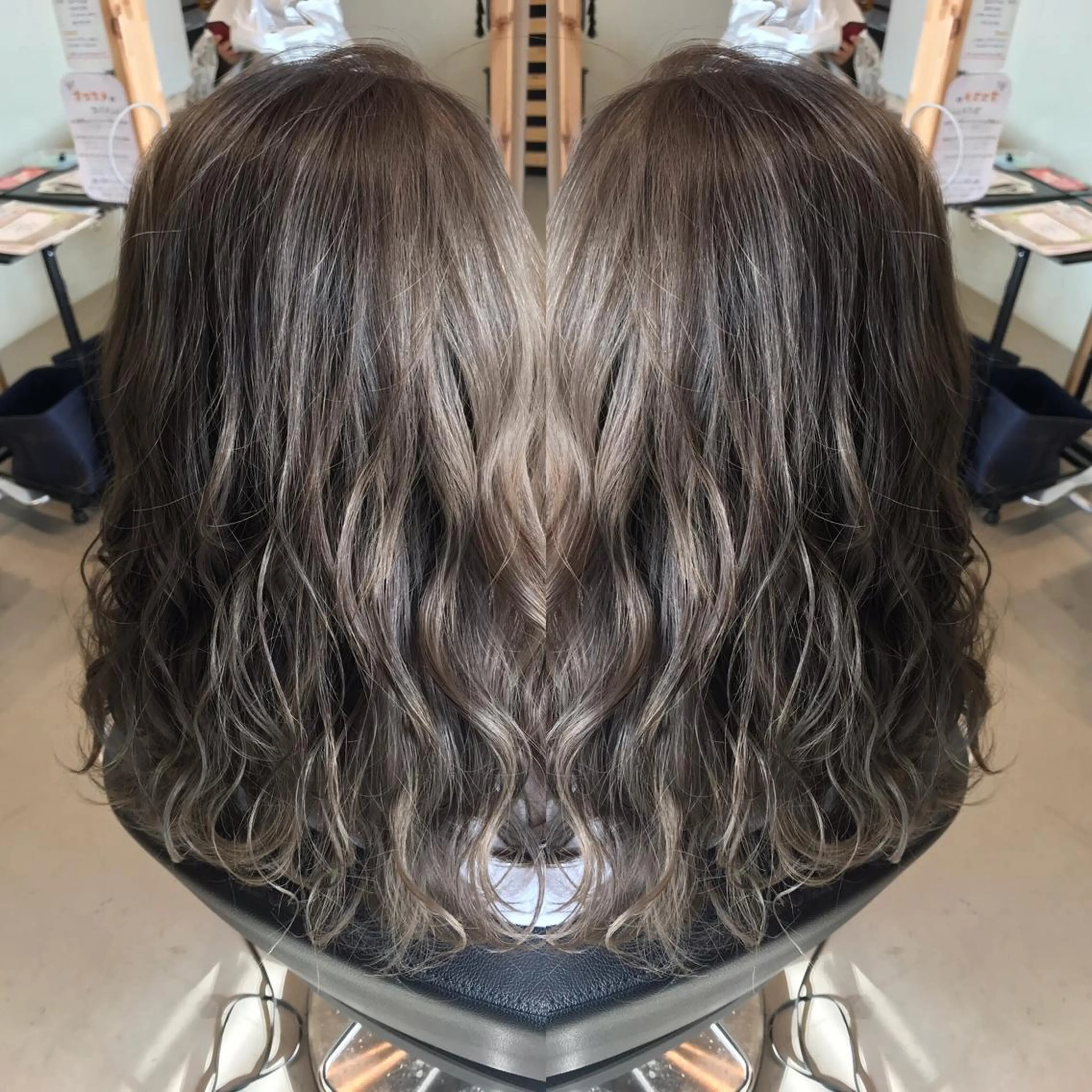 外国人風カラー+カット(ブリーチ使用)の写真