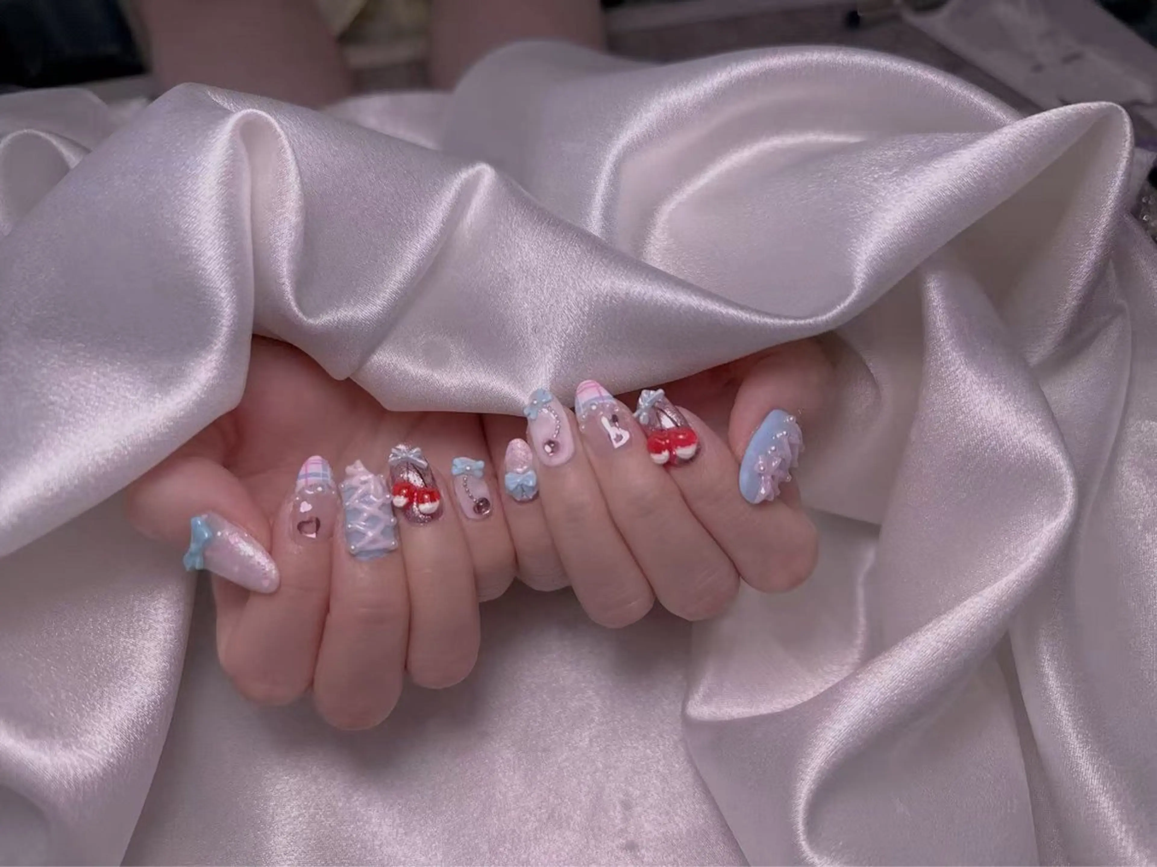 ネイル ハンドネイル M2ネイルサロン【長さ出し&フィルイン導入店】所属・長さ出し専門店 RIRIのネイルデザイン