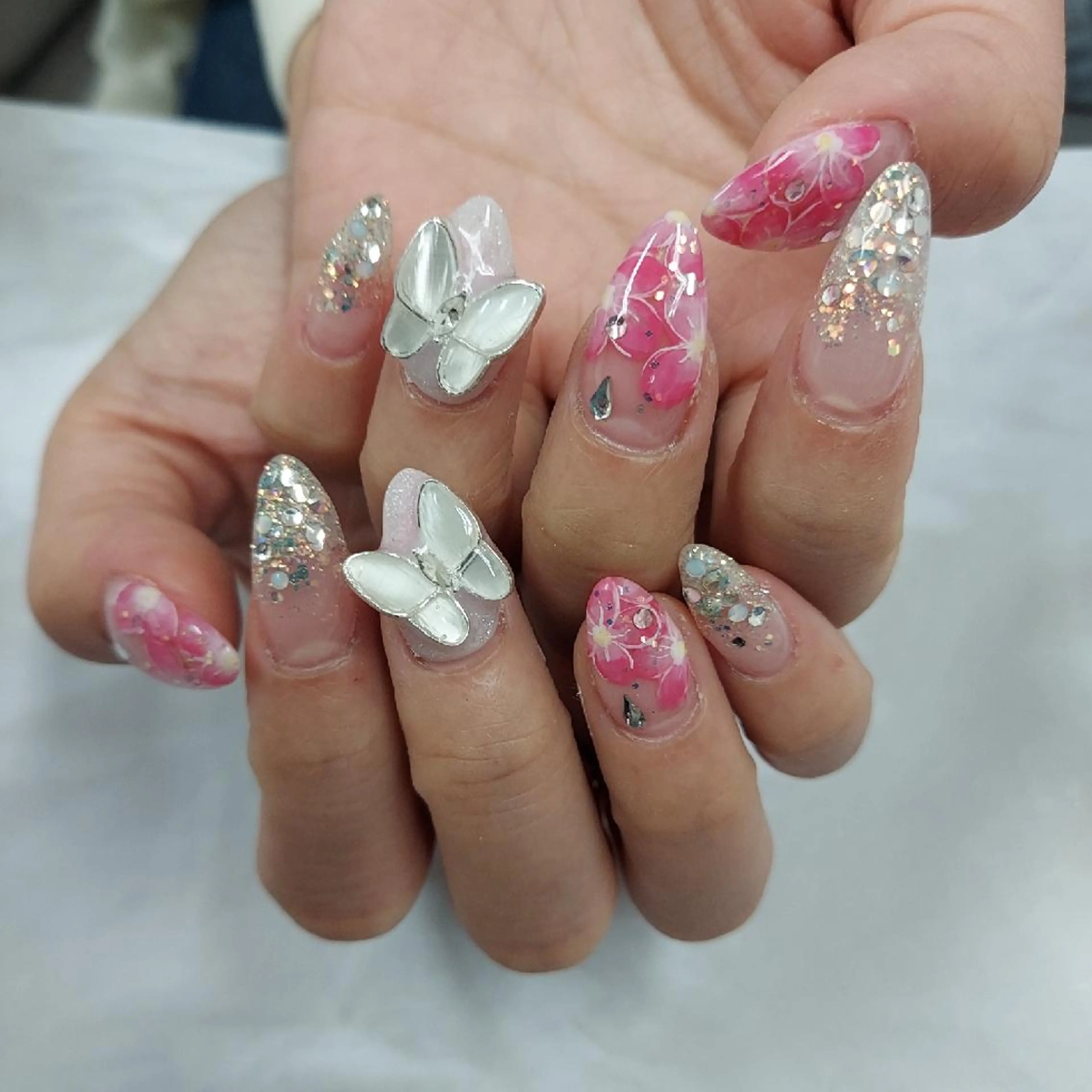 ネイル アートネイル ジェルネイル 持ち込み ニュアンスネイル パラジェル 河野ちえ (雑誌掲載サロン)のネイルデザイン