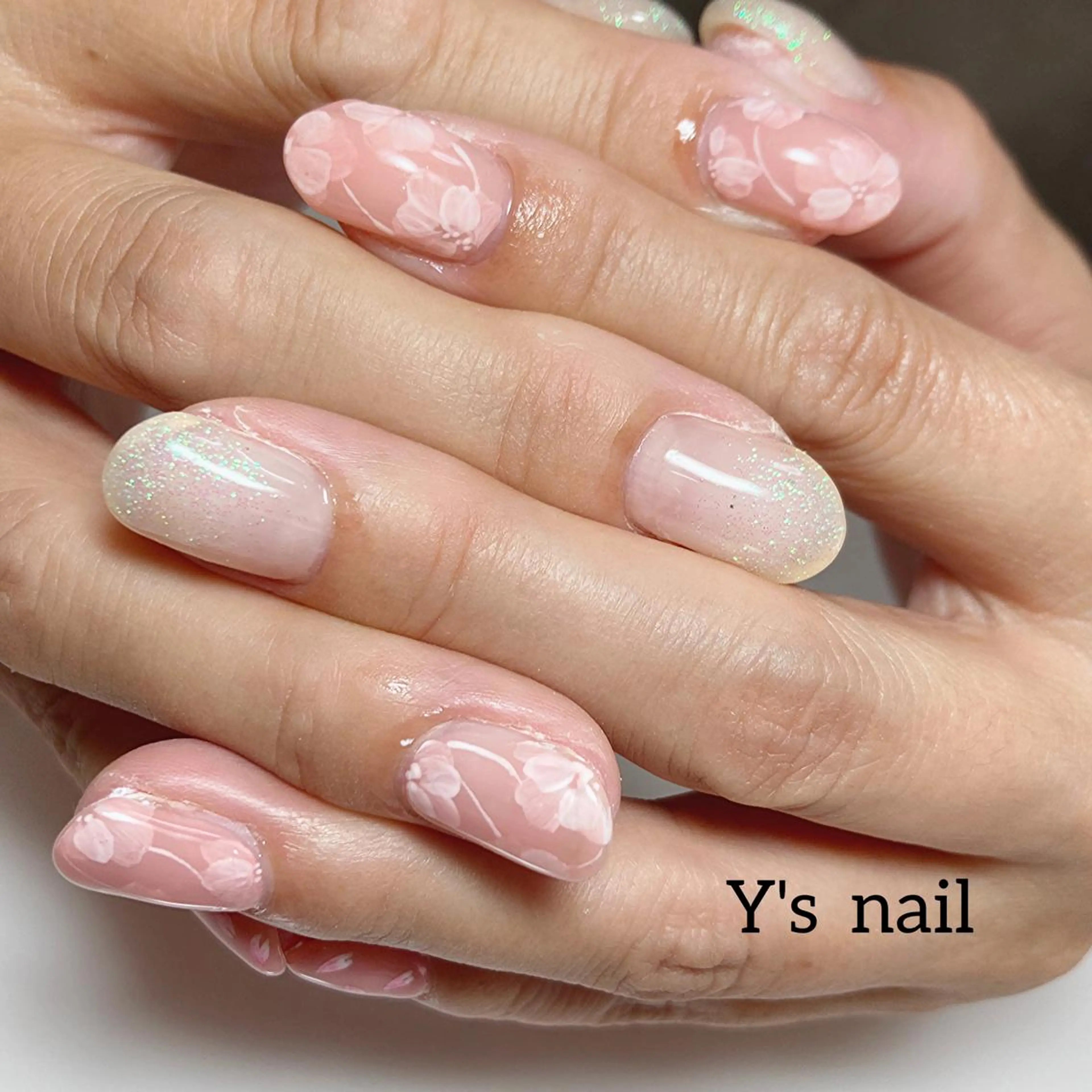ネイル フラワーネイル 手書きが得意🖌️ Y’s  nailのネイルデザイン