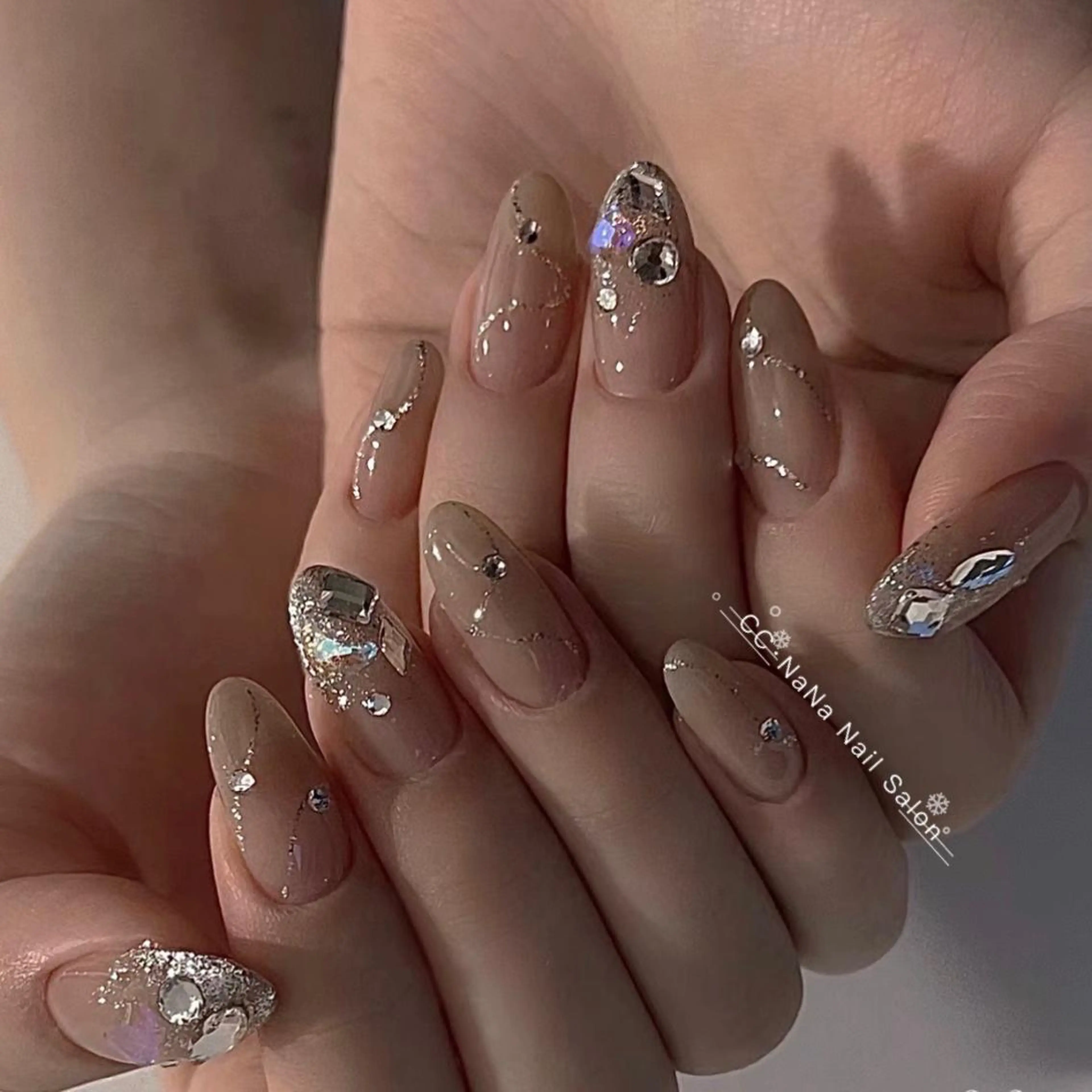 ネイル チークネイル フラッシュネイル ハート キラキラネイル 韓国ネイル ハンドネイル 💎CC・NaNa 韓国風ネイル🌙Cのネイルデザイン