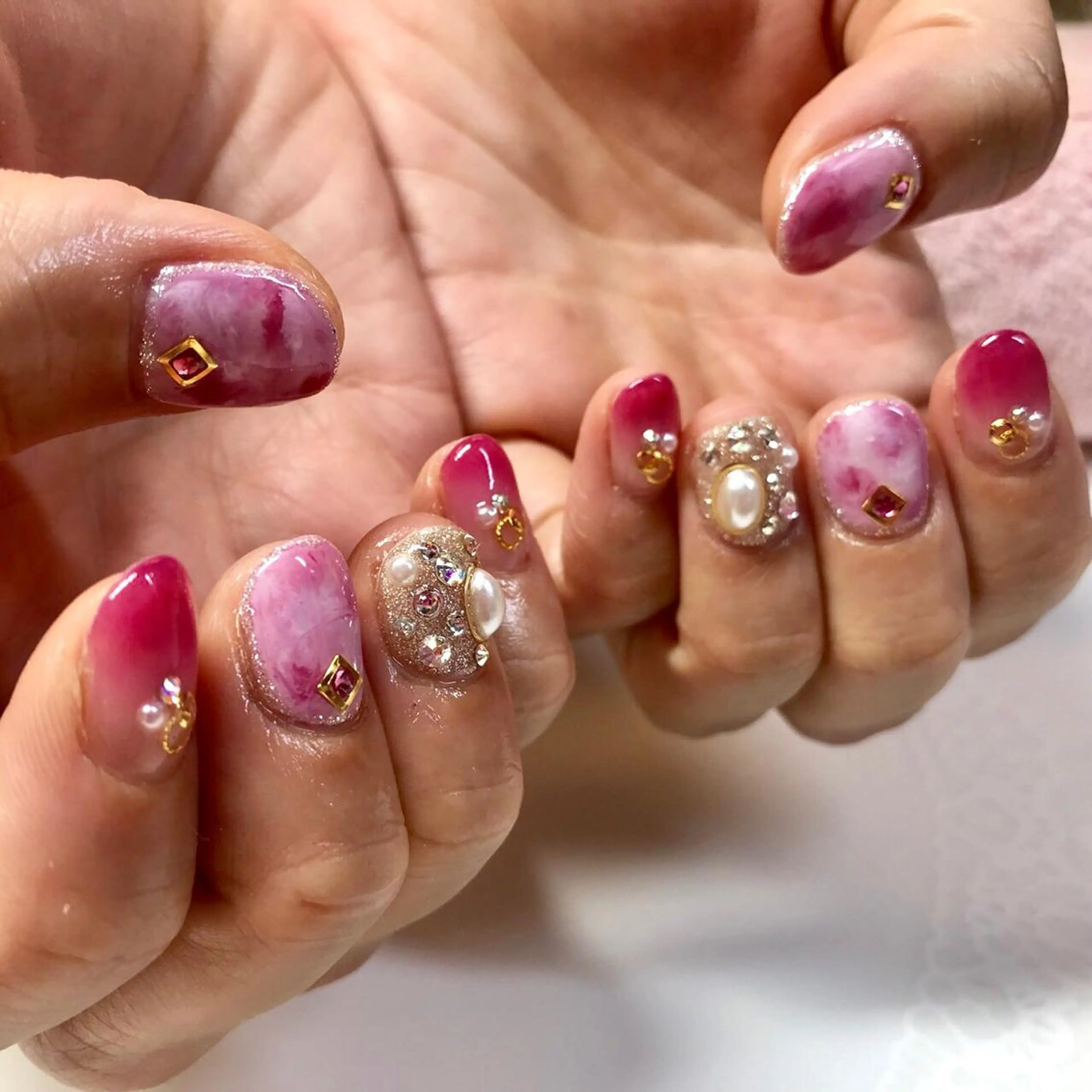 ショート ネイル ネイルサロン レアリッチのネイルデザイン