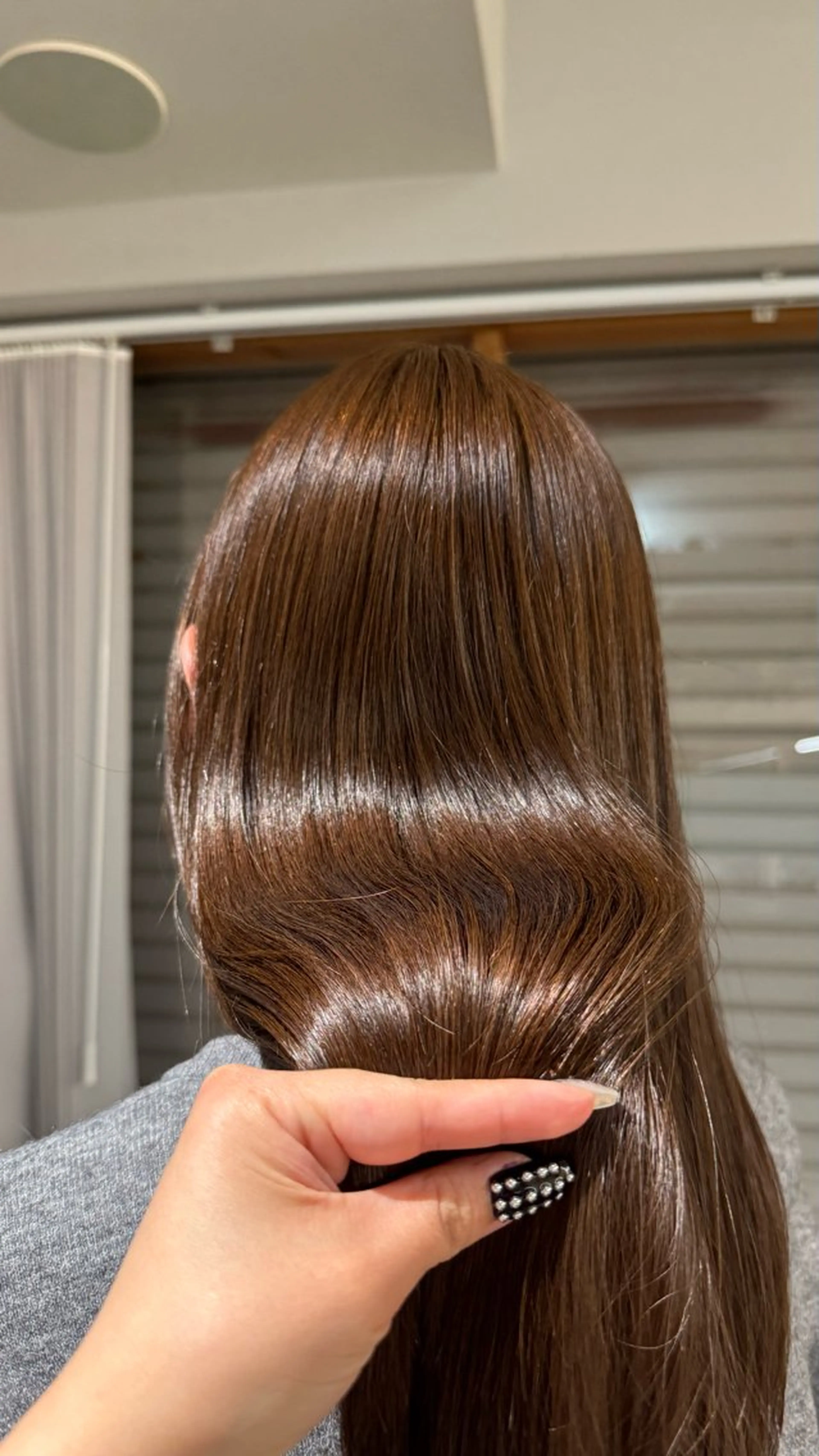 ロング ヘアカラー Cipre にちかのヘアスタイル