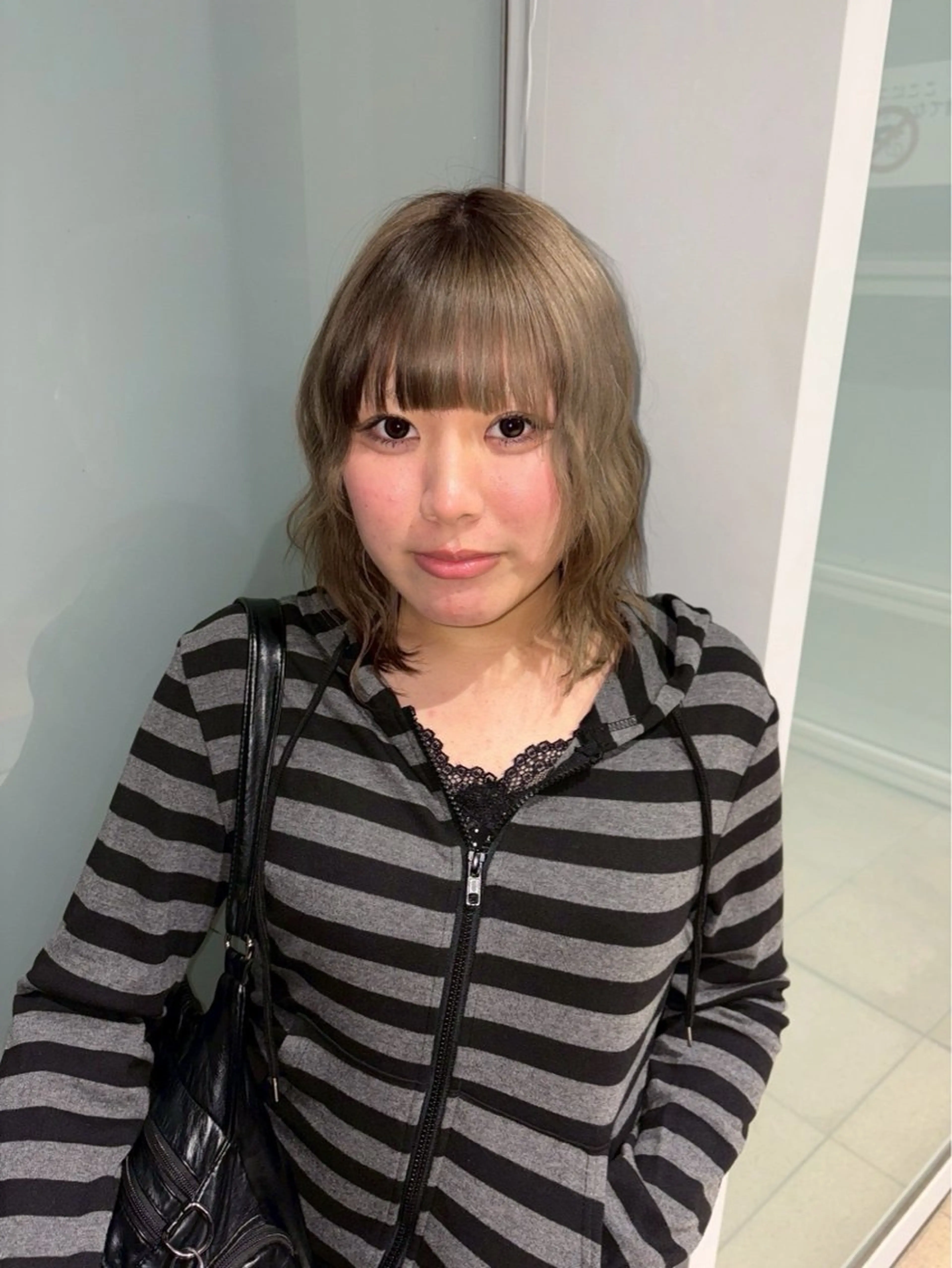 ダブルカラー(ブリーチ➕オンカラー)の写真