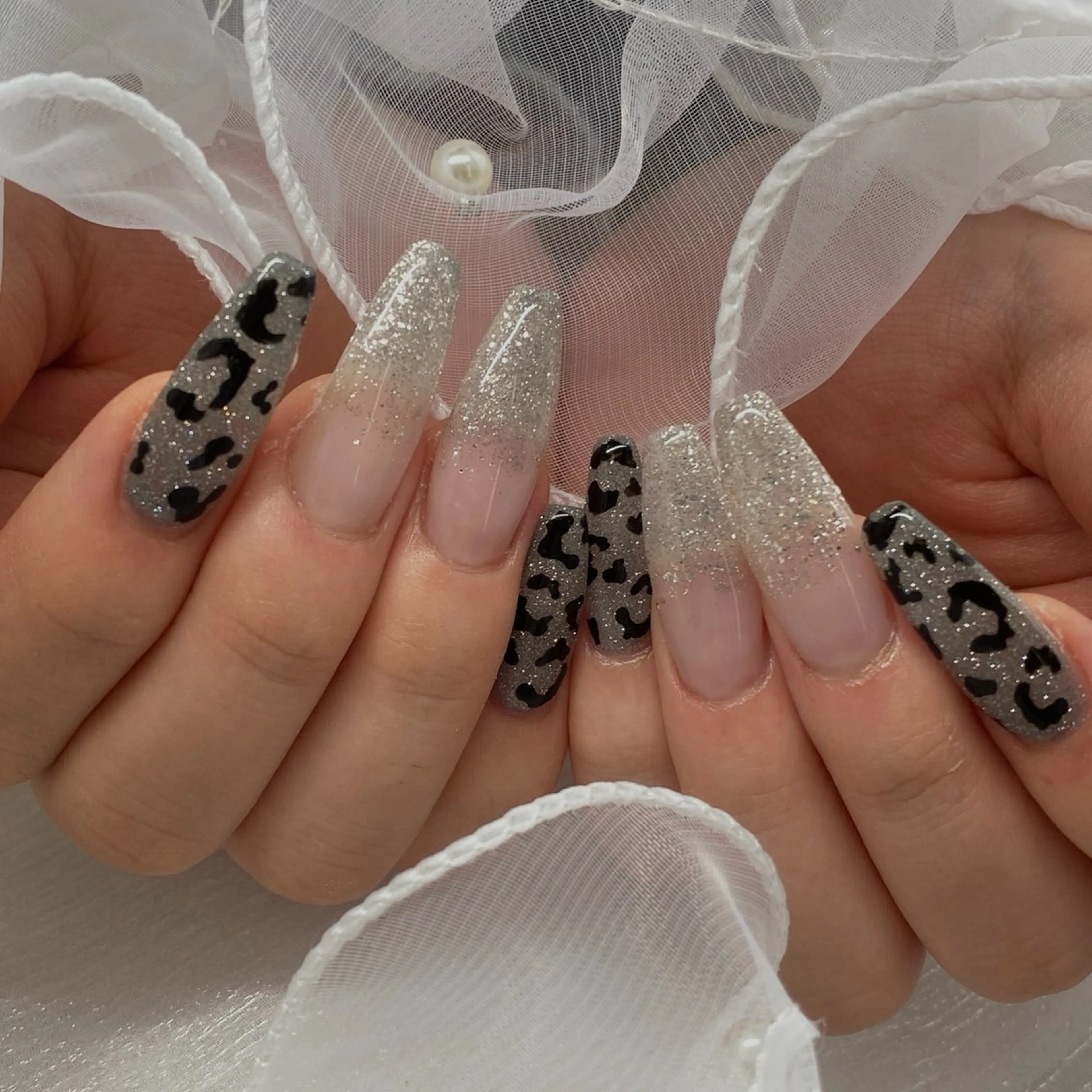 ネイル ジェルネイル 韓国ネイル ロングネイル マグネットネイル ミラーネイル ハンドネイル Roi〈ロワ〉 Reikaのネイルデザイン