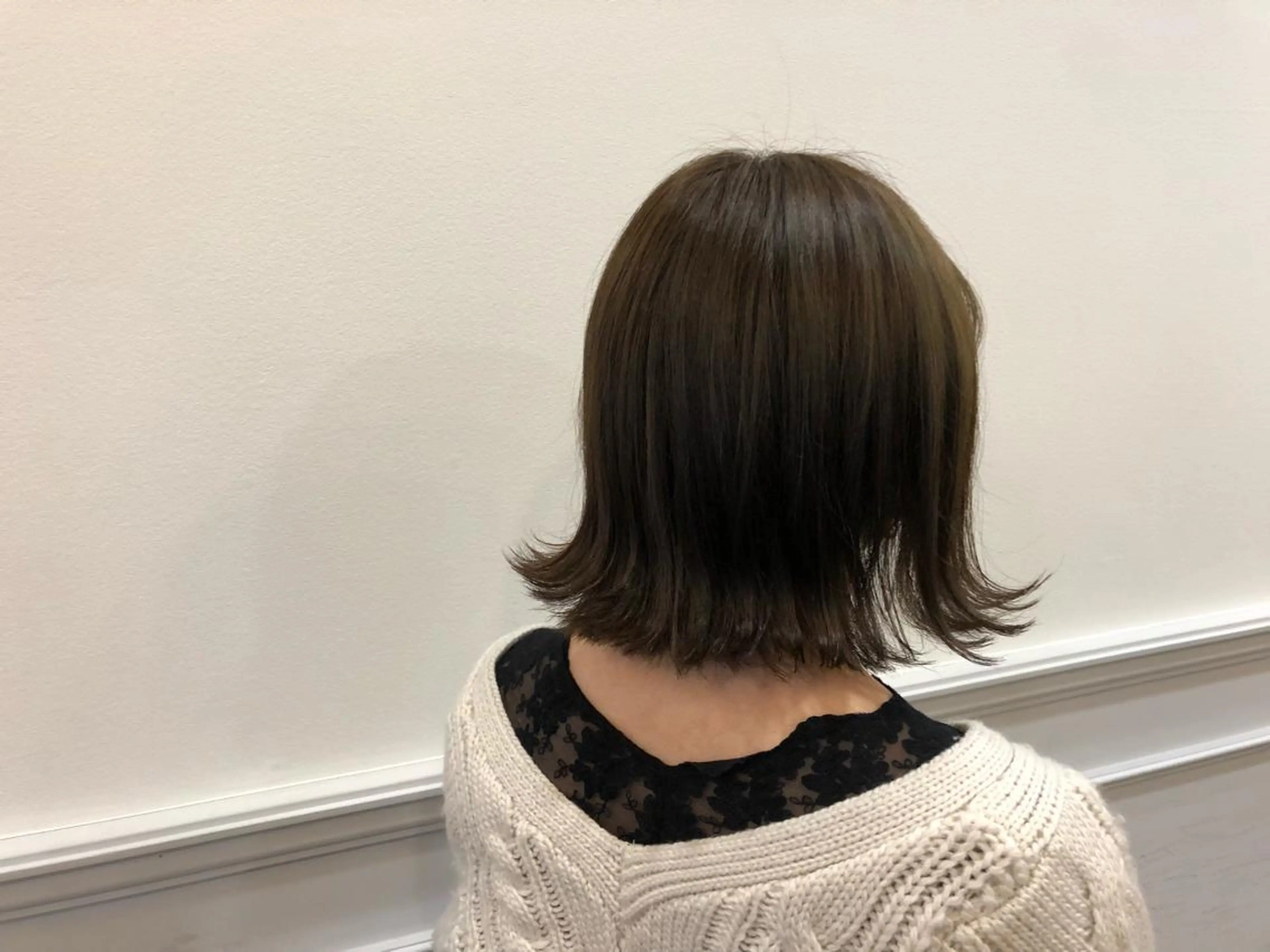 ショート カラー アッシュ ベージュカラー あらい なつみのヘアスタイル