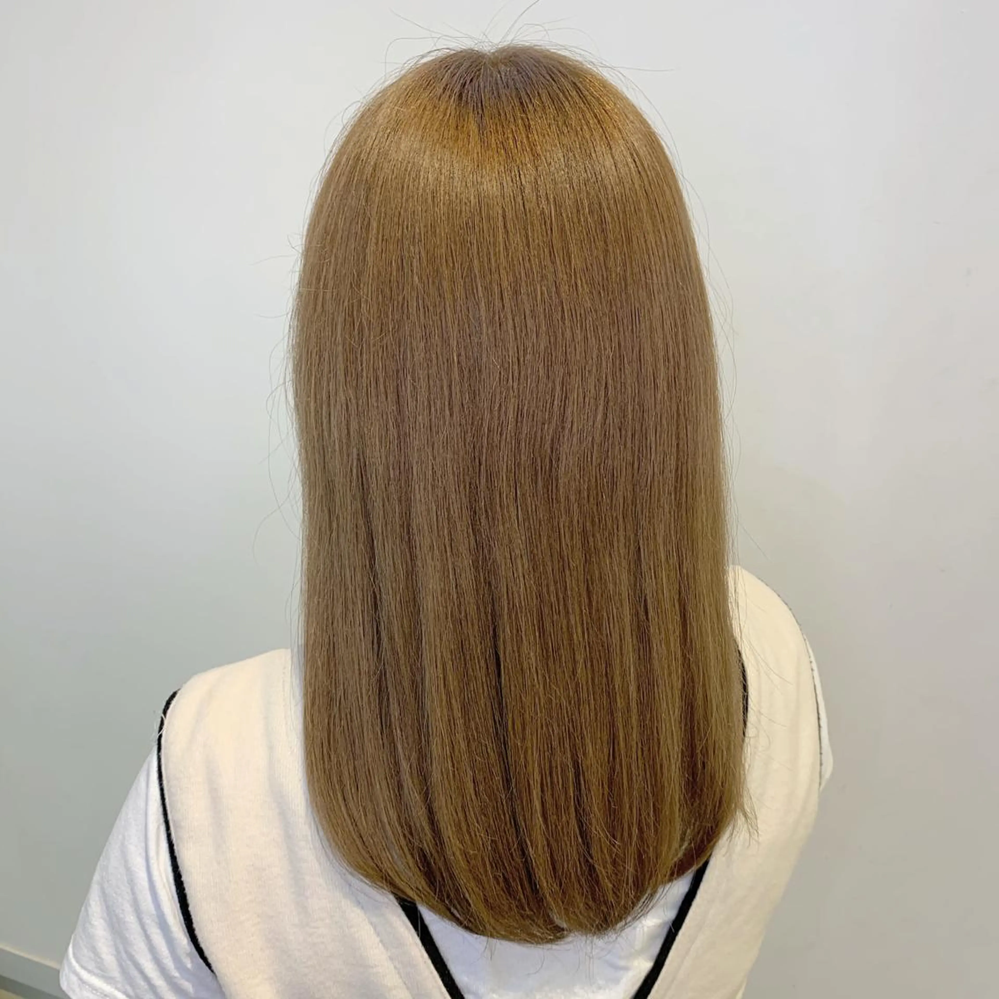 ミディアム カラー ベージュカラー ブリーチ ブリーチなしカラー トリートメント 透けるbrown カラー🎗♡yukaのヘアスタイル