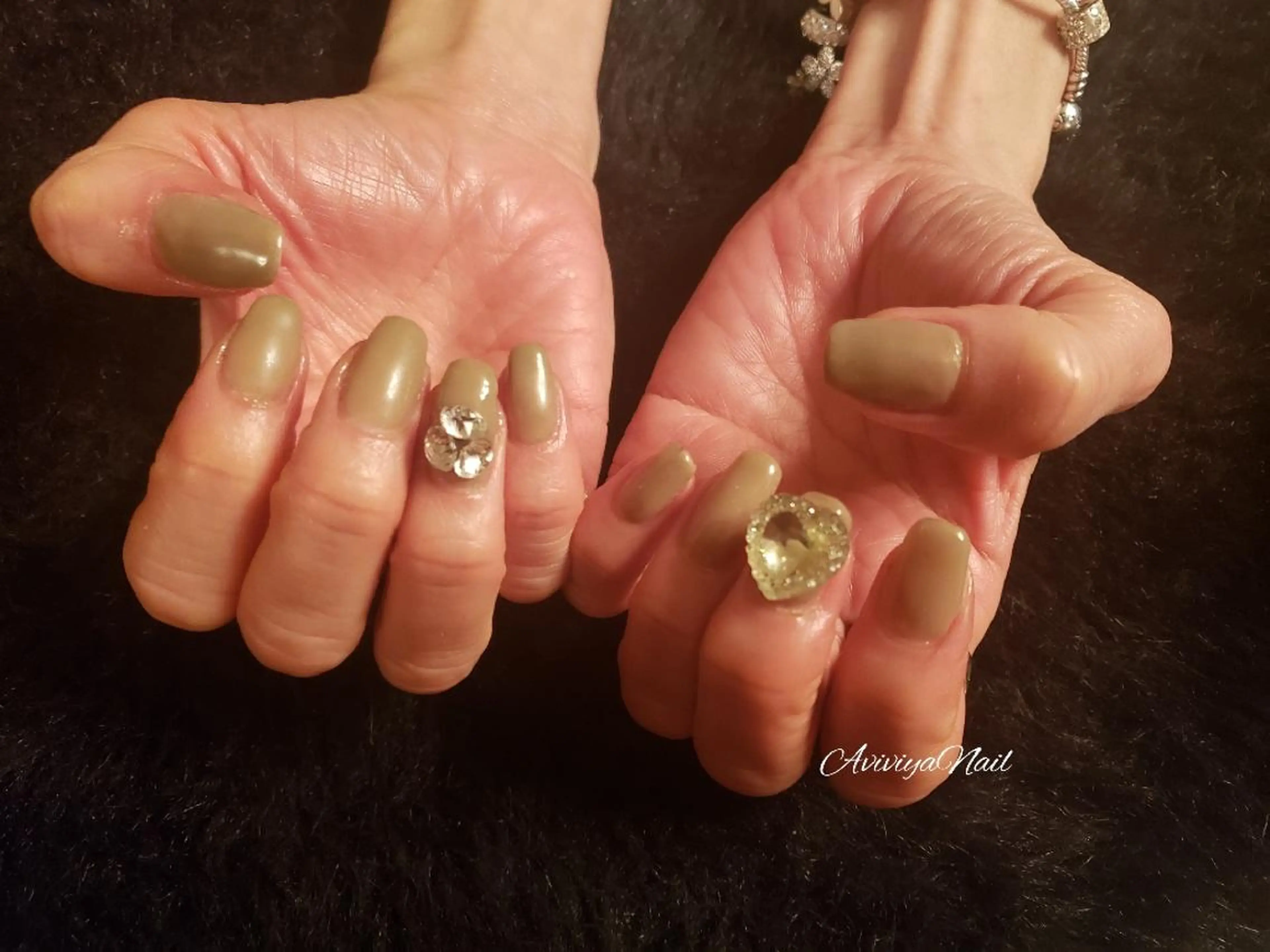 ネイル AviviyaNail所属・kubo ayaのネイルデザイン