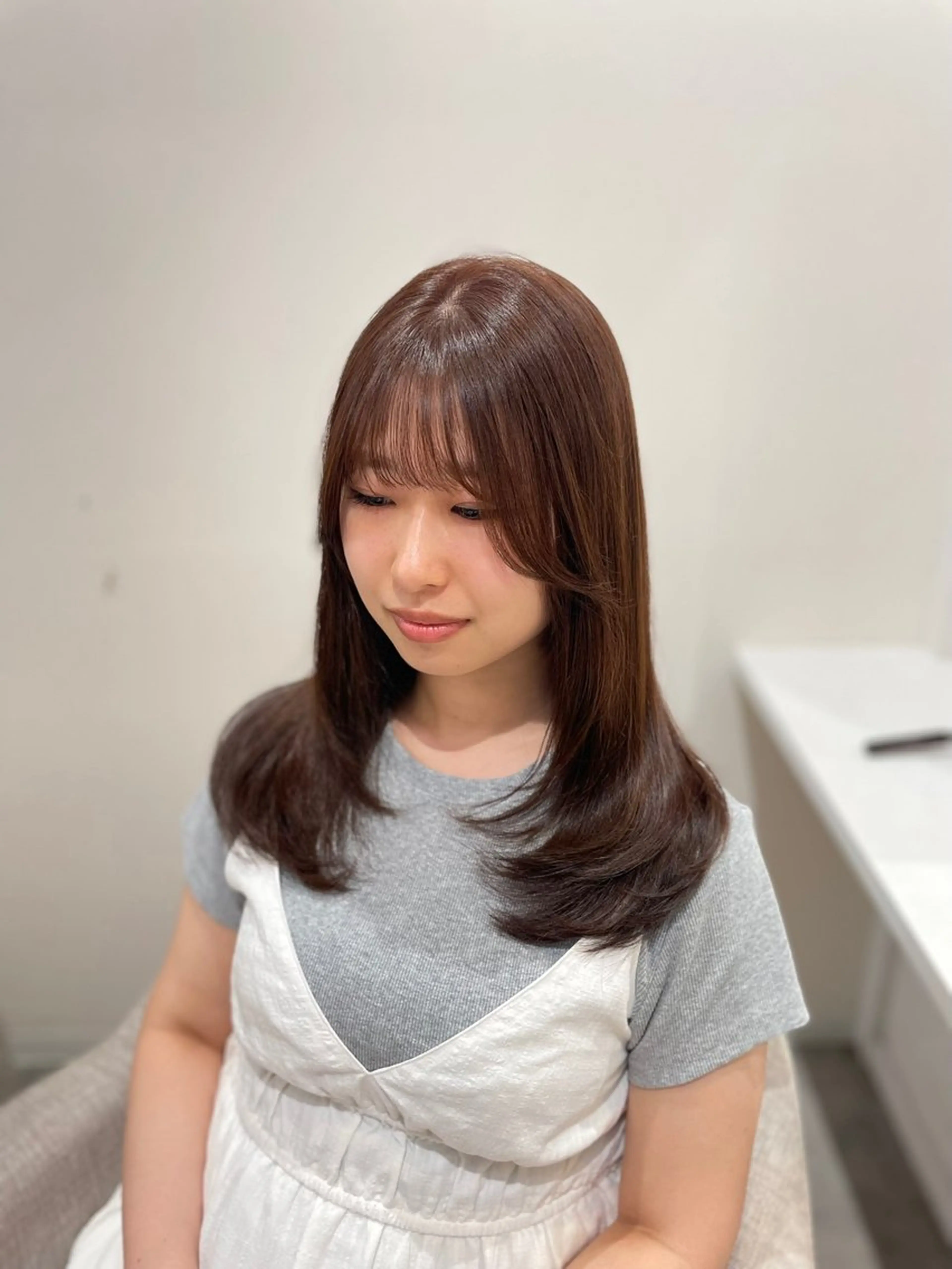 セミロング カラー ベージュカラー レイヤーカット 垢抜け似合わせカラー /梅田 /ayanaのヘアスタイル