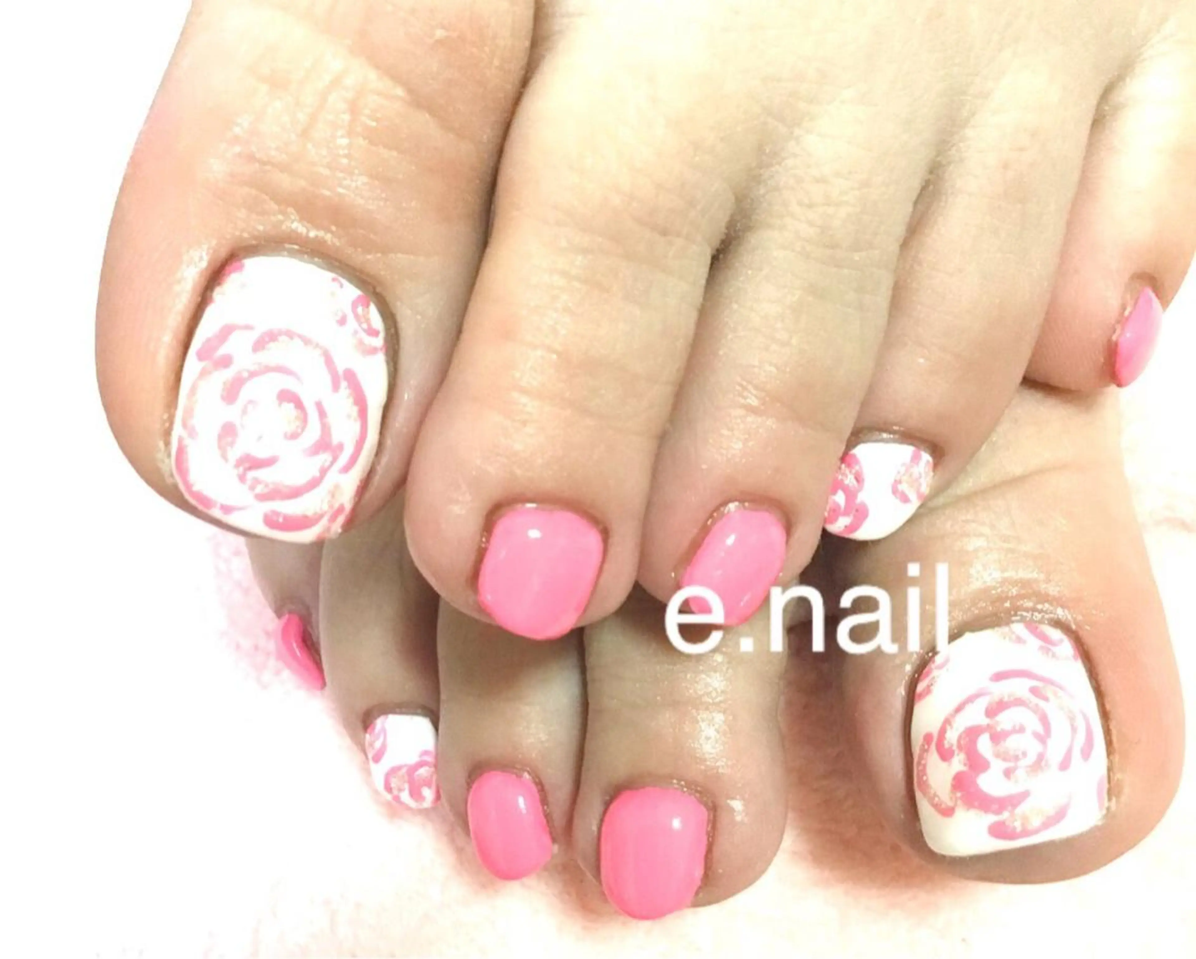 ネイル e.nail所属・和賀井 恵理のネイルデザイン