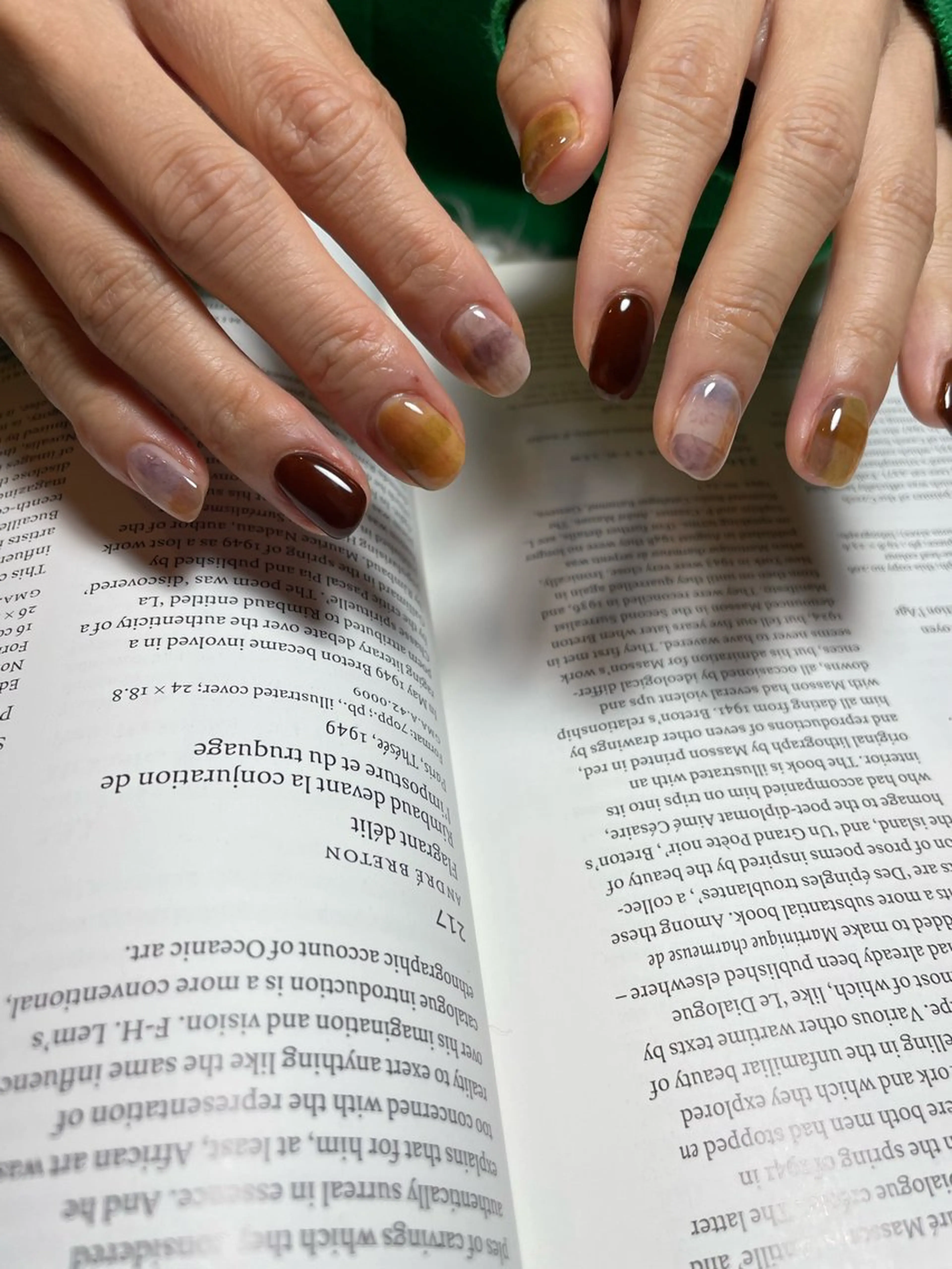 ネイル ハンドネイル roof nailのネイルデザイン