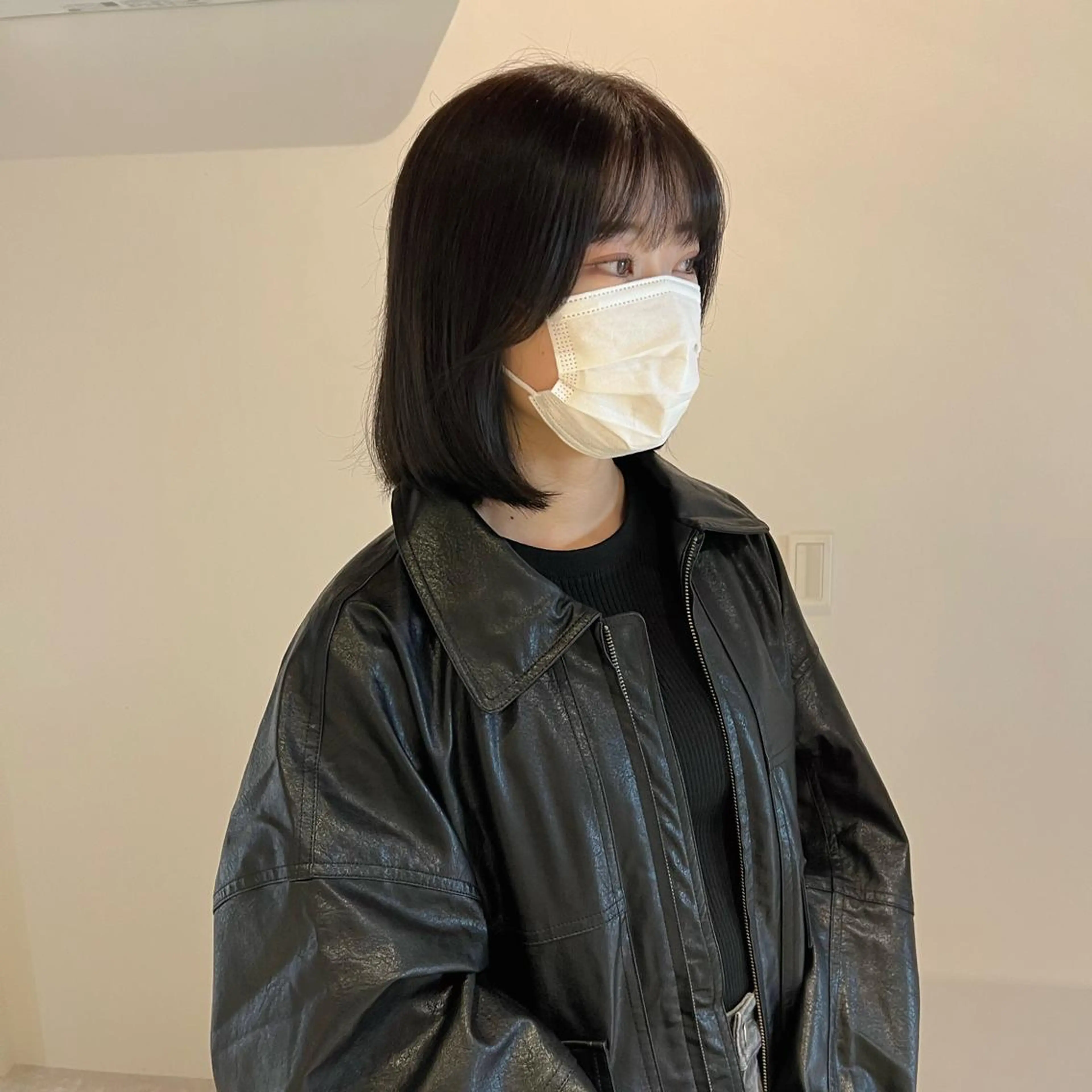 ミディアム ボブ カット io濱川 遥のヘアスタイル