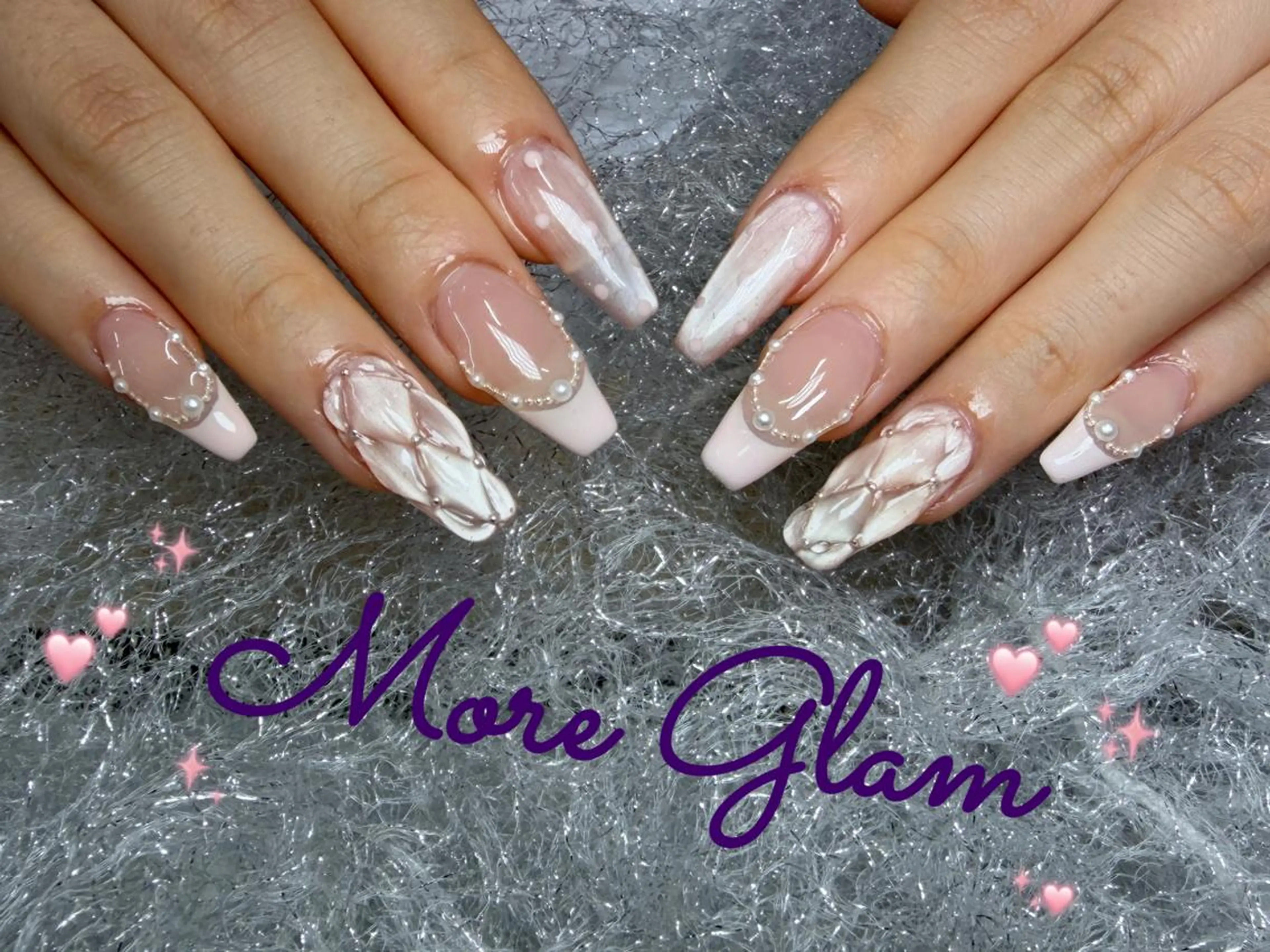 ネイル 長さ出し フットネイル フレンチネイル ジェルネイル ガラスフレンチ MoreGlam Nailsのネイルデザイン