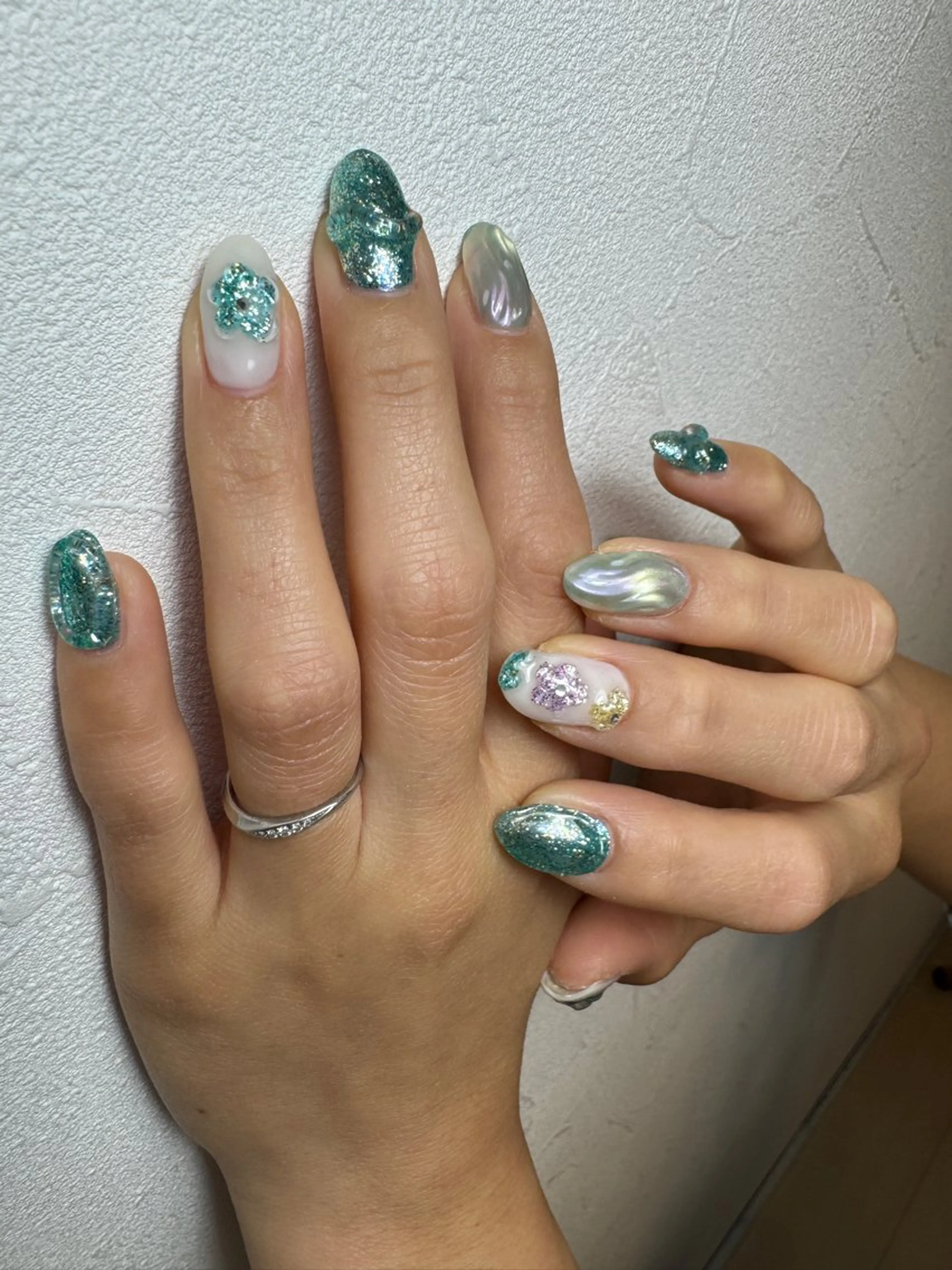 ネイル 鈴木 沙羅のネイルデザイン