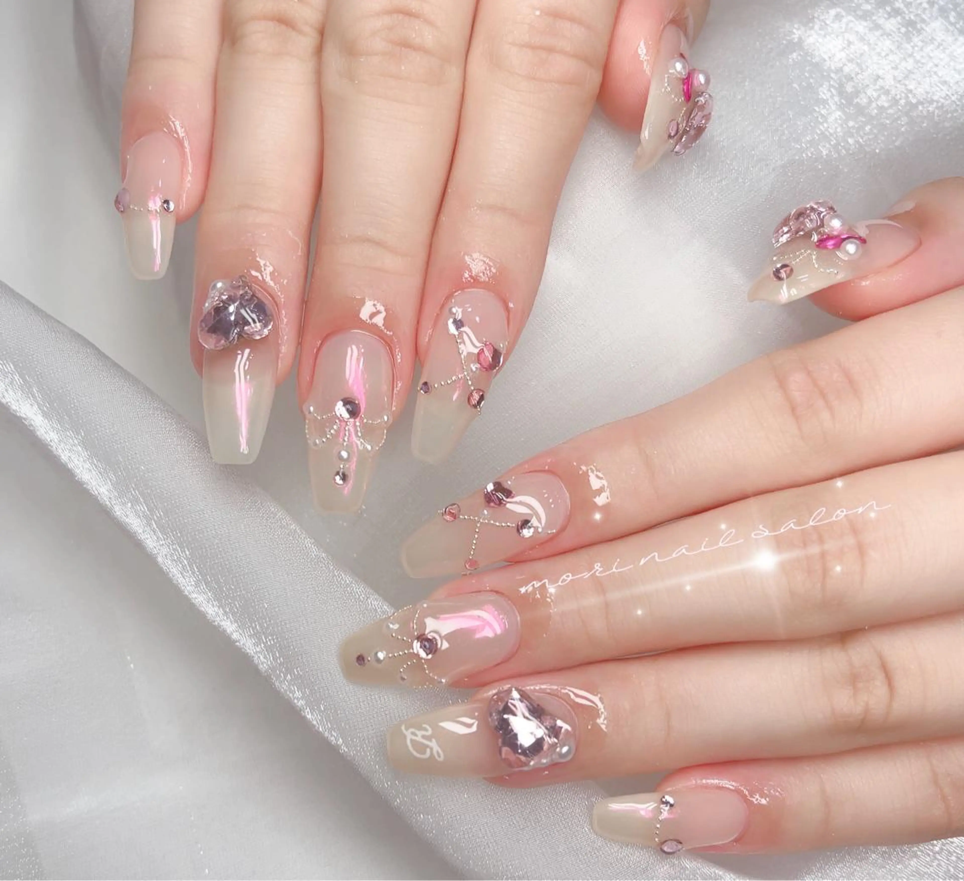 ネイル ハンドネイル 森 ネイルサロンのネイルデザイン