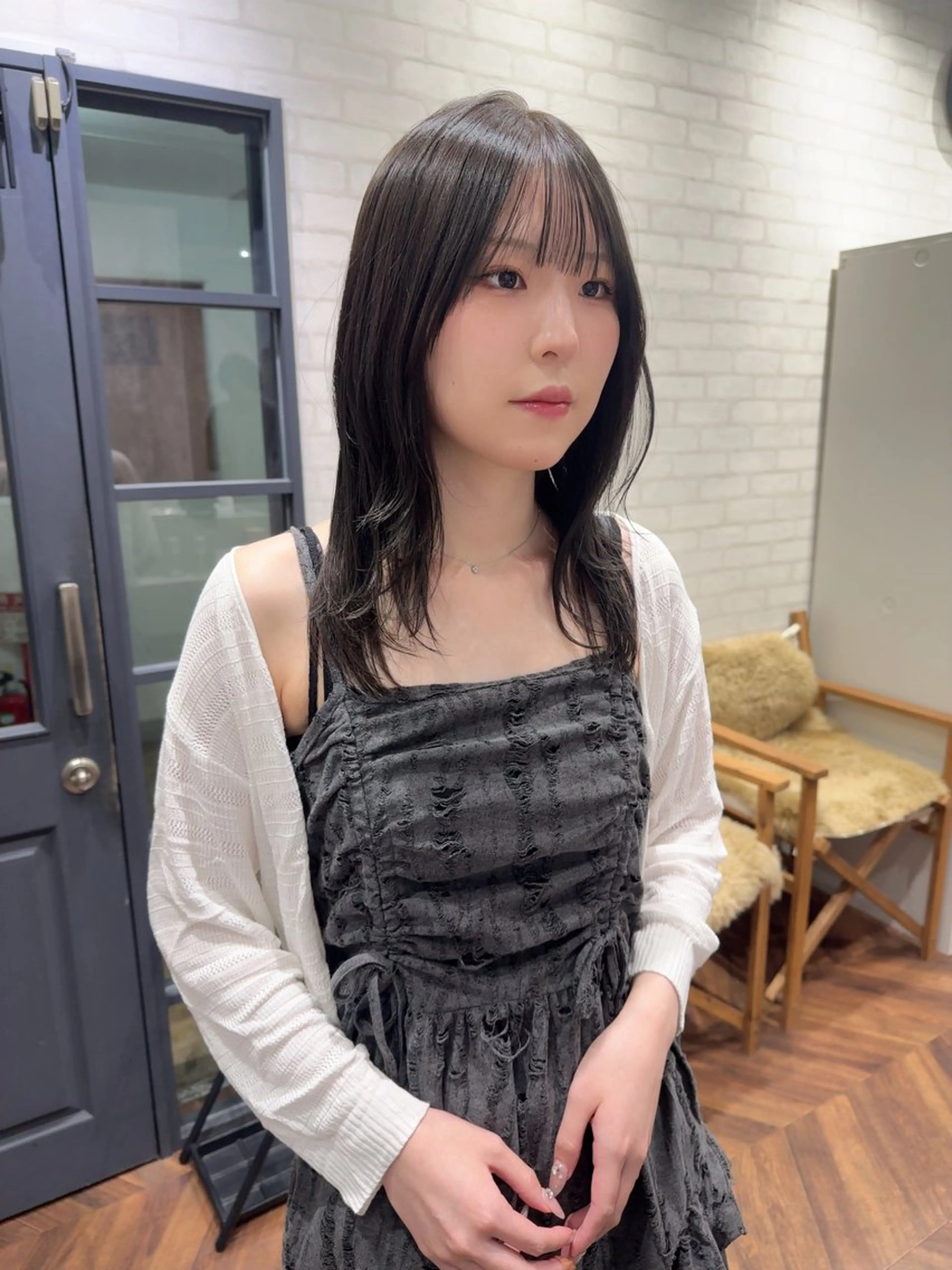 ミディアム カラー ダークグレー ダークグレージュ グレージュ ハッシュカット レイヤーカット カット ヘアカラー トリートメント レイヤー/ボブ/ 顔周り/yukinaのヘアスタイル