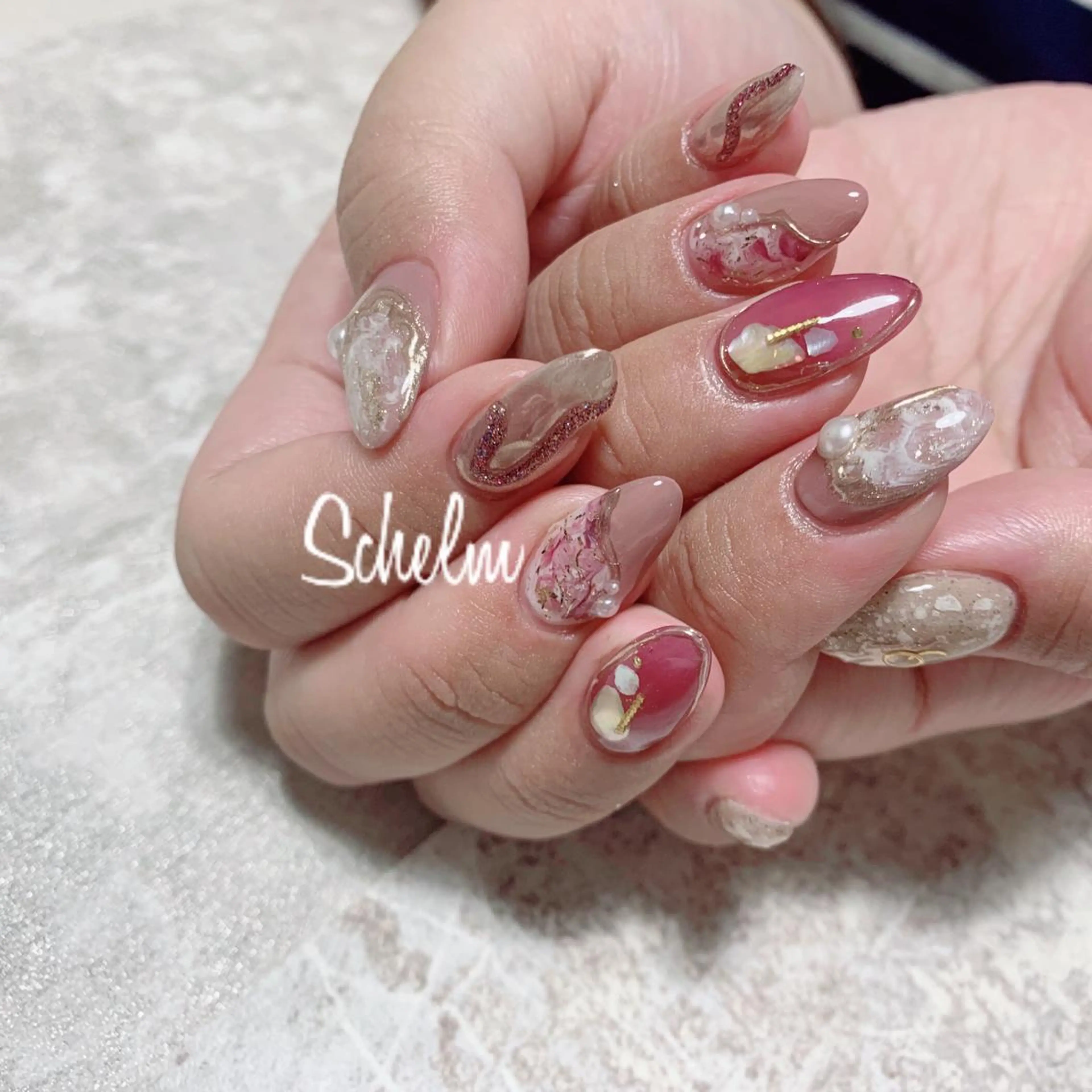 ネイル ハンドネイル nail room シュレムのネイルデザイン