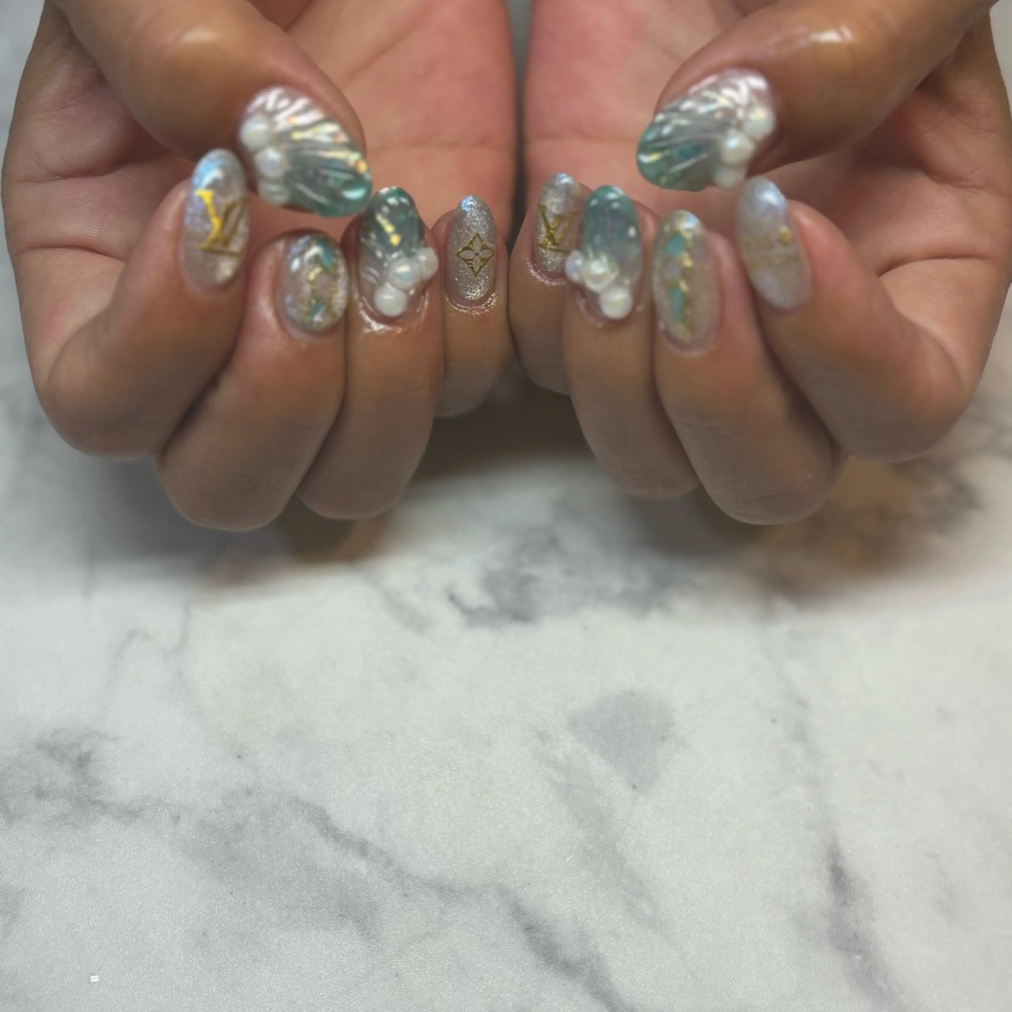 ネイル es nailのネイルデザイン