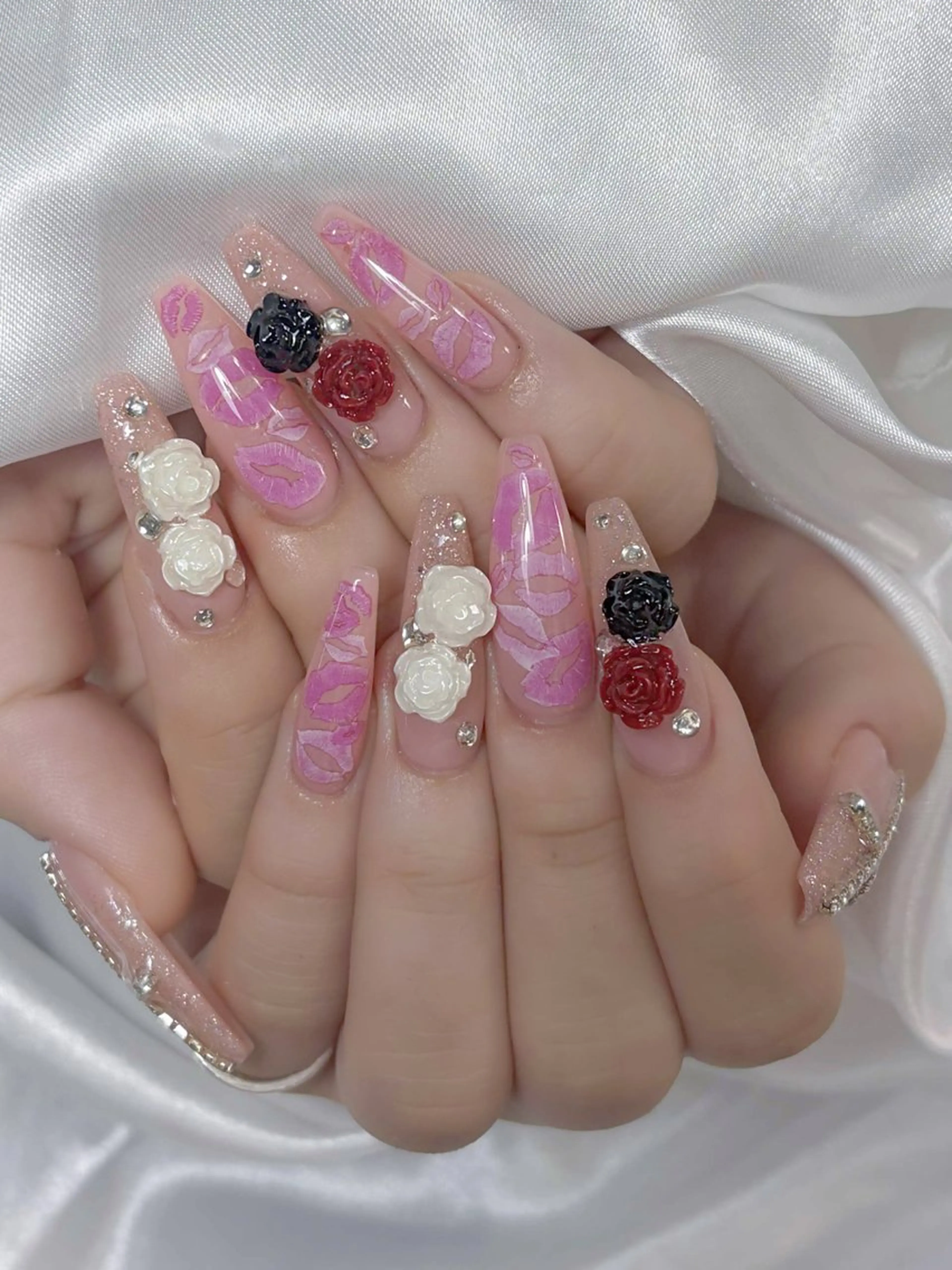 ネイル ハンドネイル LEELA NAIL STUDIO所属・LEELA NAIL STUDIOのネイルデザイン