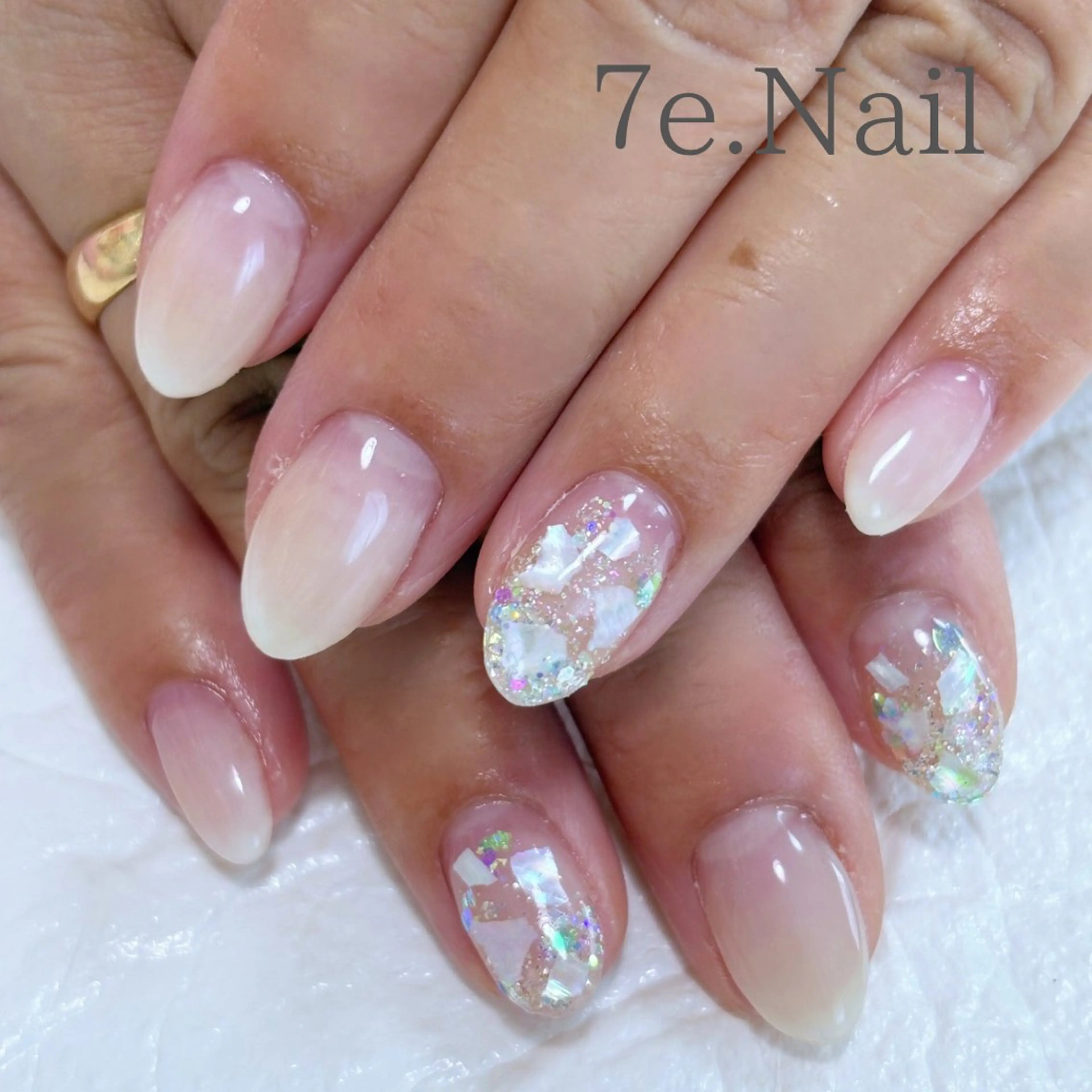 ネイル 7e. Nailのネイルデザイン