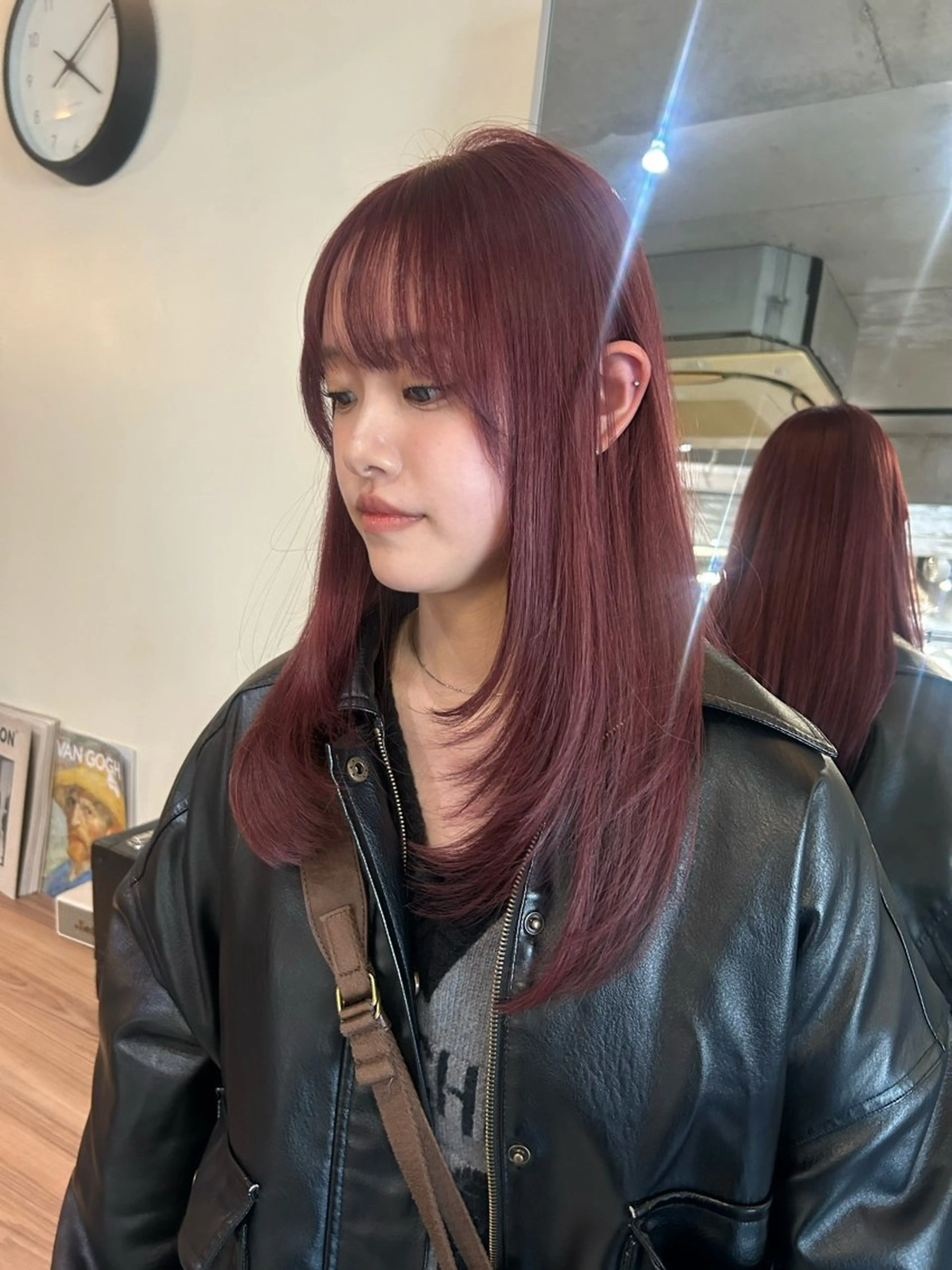 ロング カラー ブリーチ ブラウンカラー ピンクカラー ピンクブラウン ヘアカラー 韓国ボブ/レイヤー カット/ EMIRIのヘアスタイル