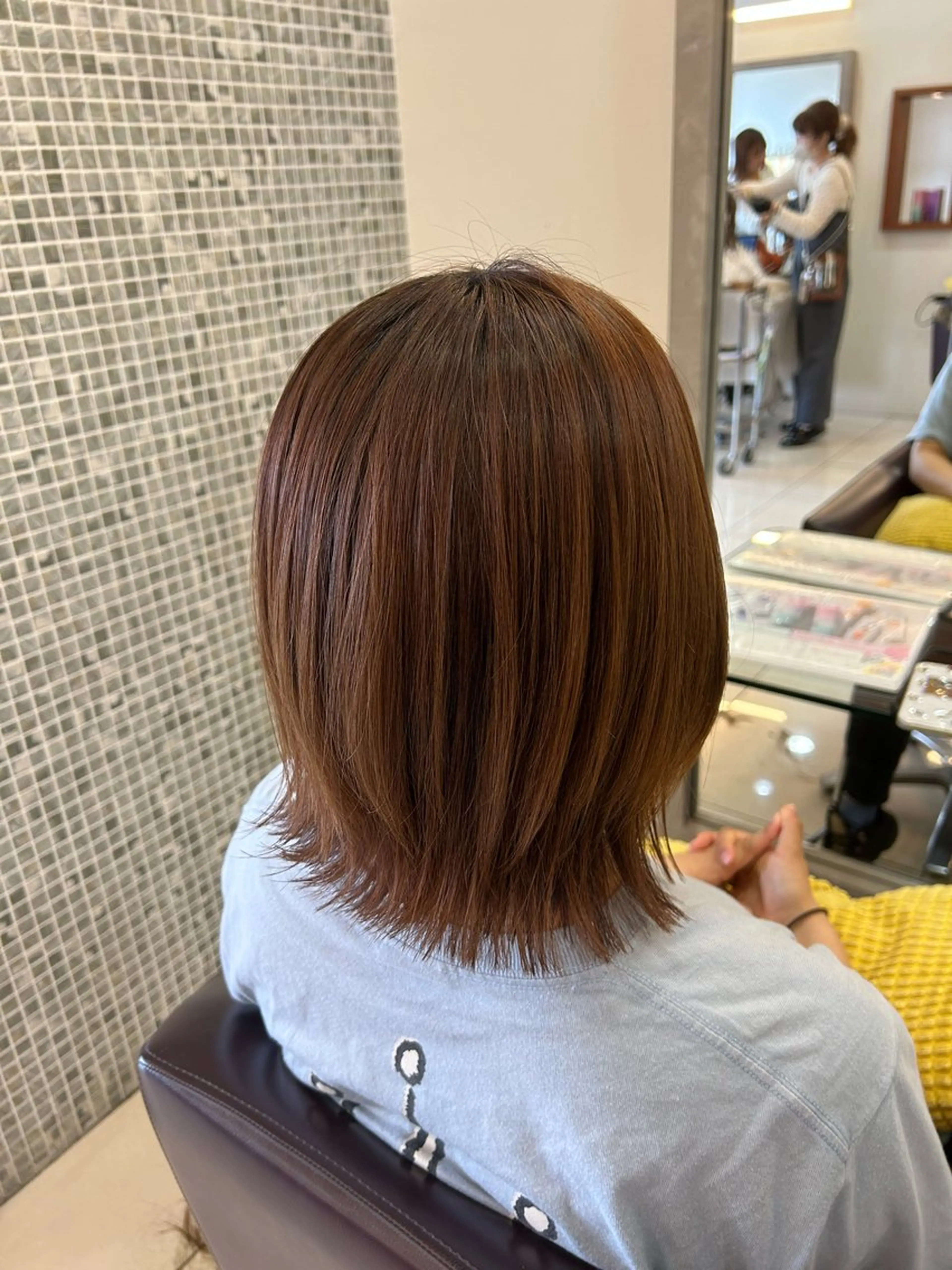 ミディアム ボブレイヤー ボブ くびれヘア レイヤーカット カット トップスタイリスト 林すずかのヘアスタイル