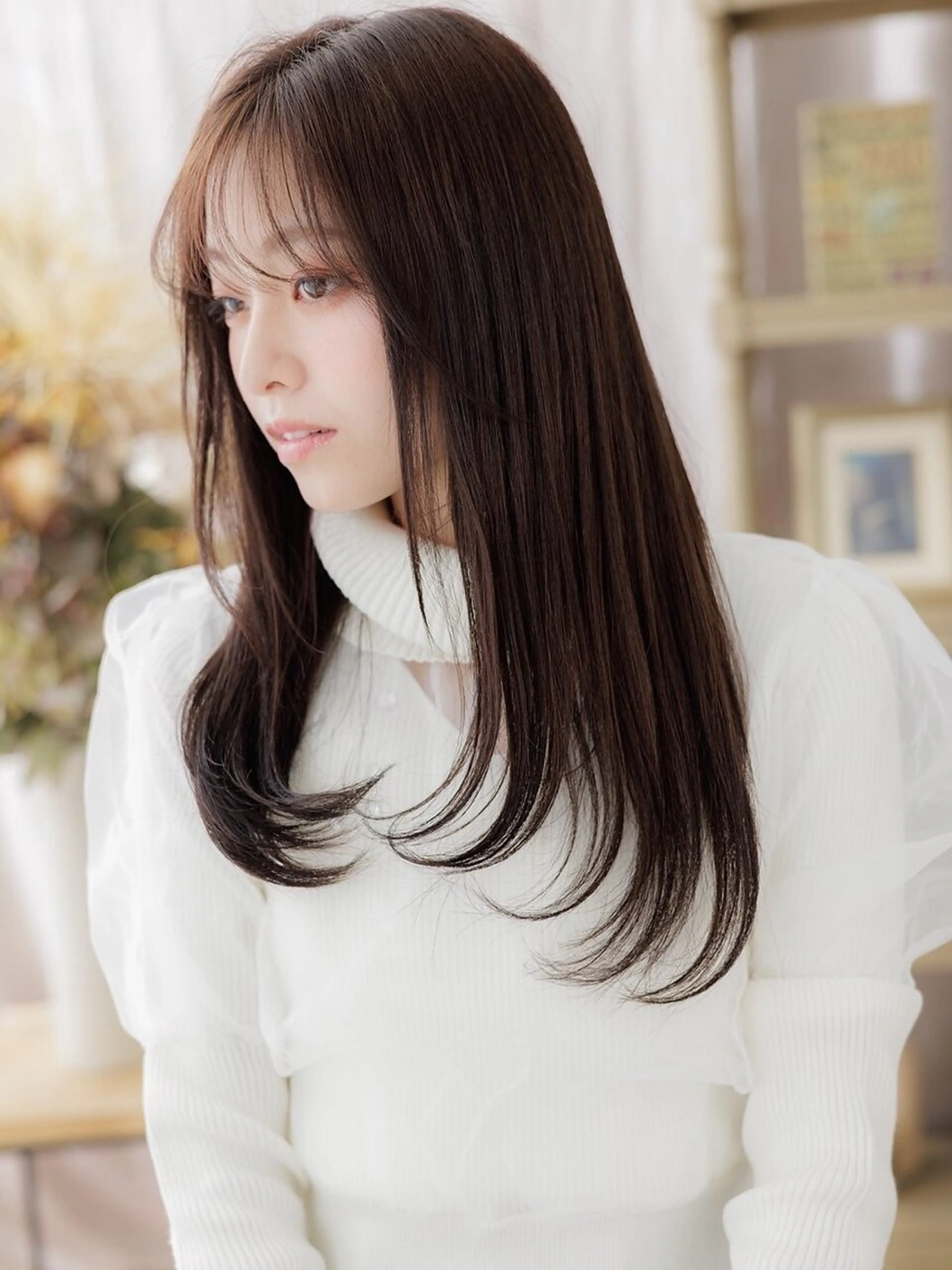 ロング カラー 透明感カラー🫧胸元 彩那🩰ྀིのヘアスタイル