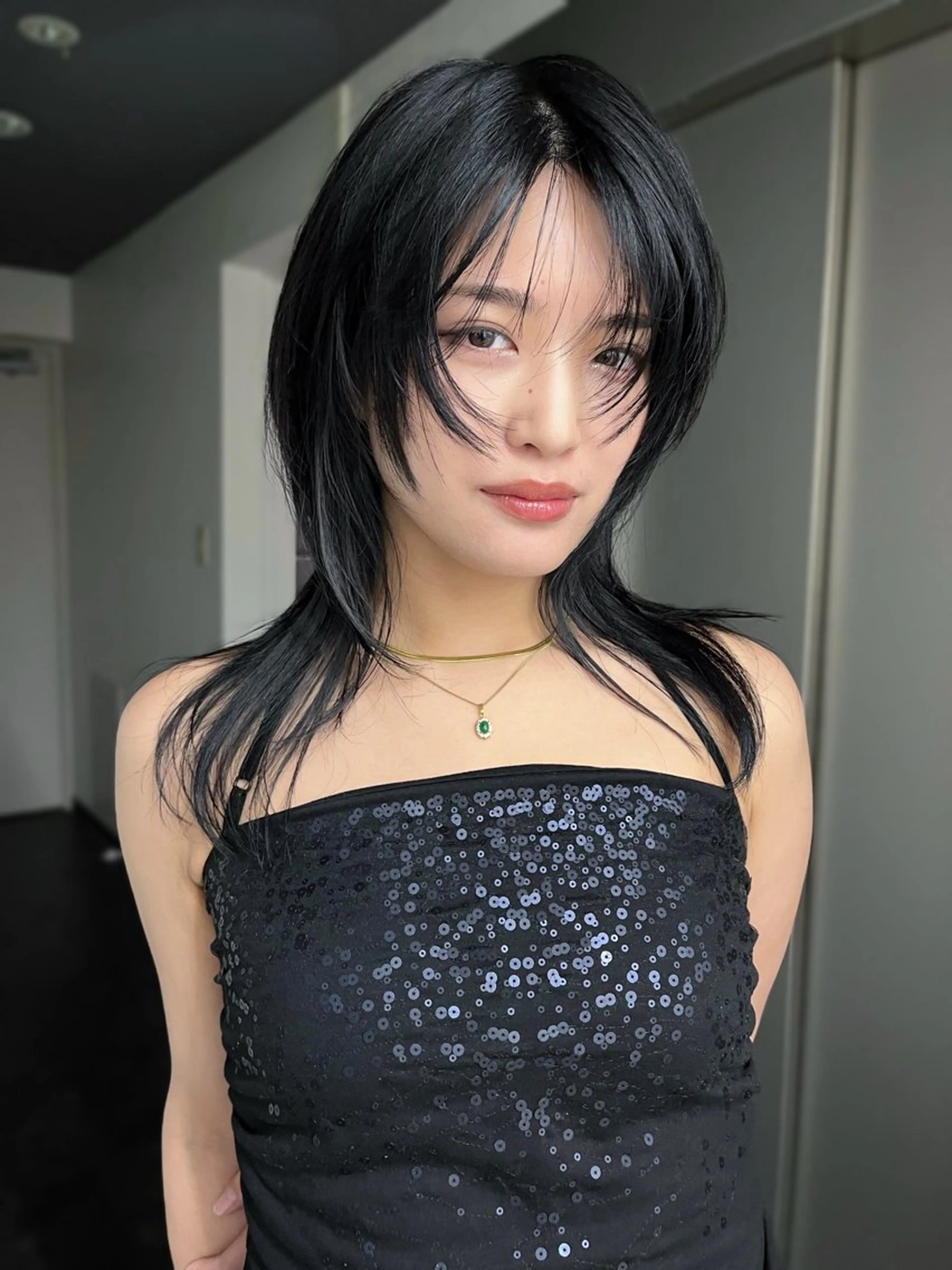 ミディアム カット レイヤー/ケアパーマ /ニュアンス/モードのヘアスタイル