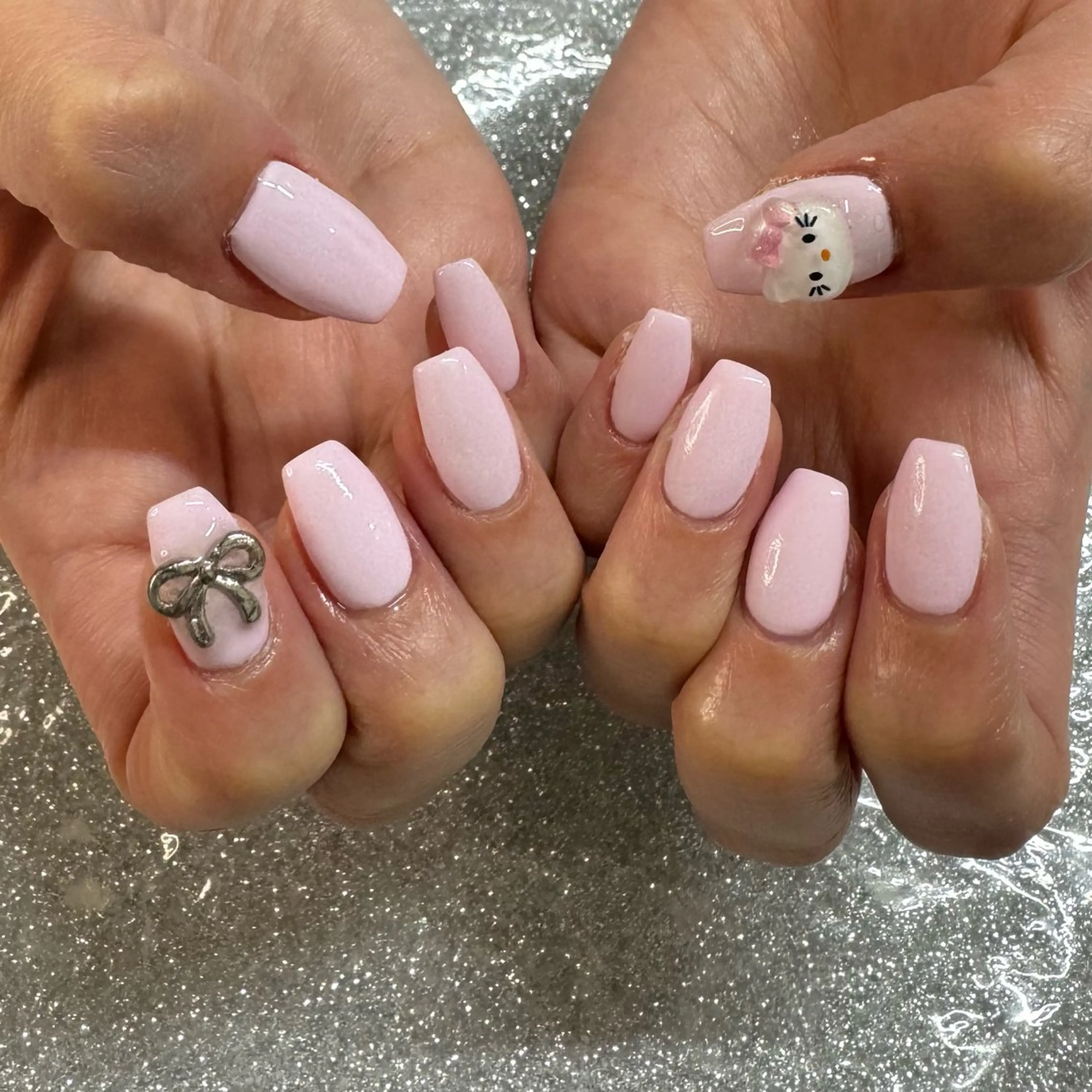 ネイル ハンドネイル VIERU 🌈🎀💖のネイルデザイン