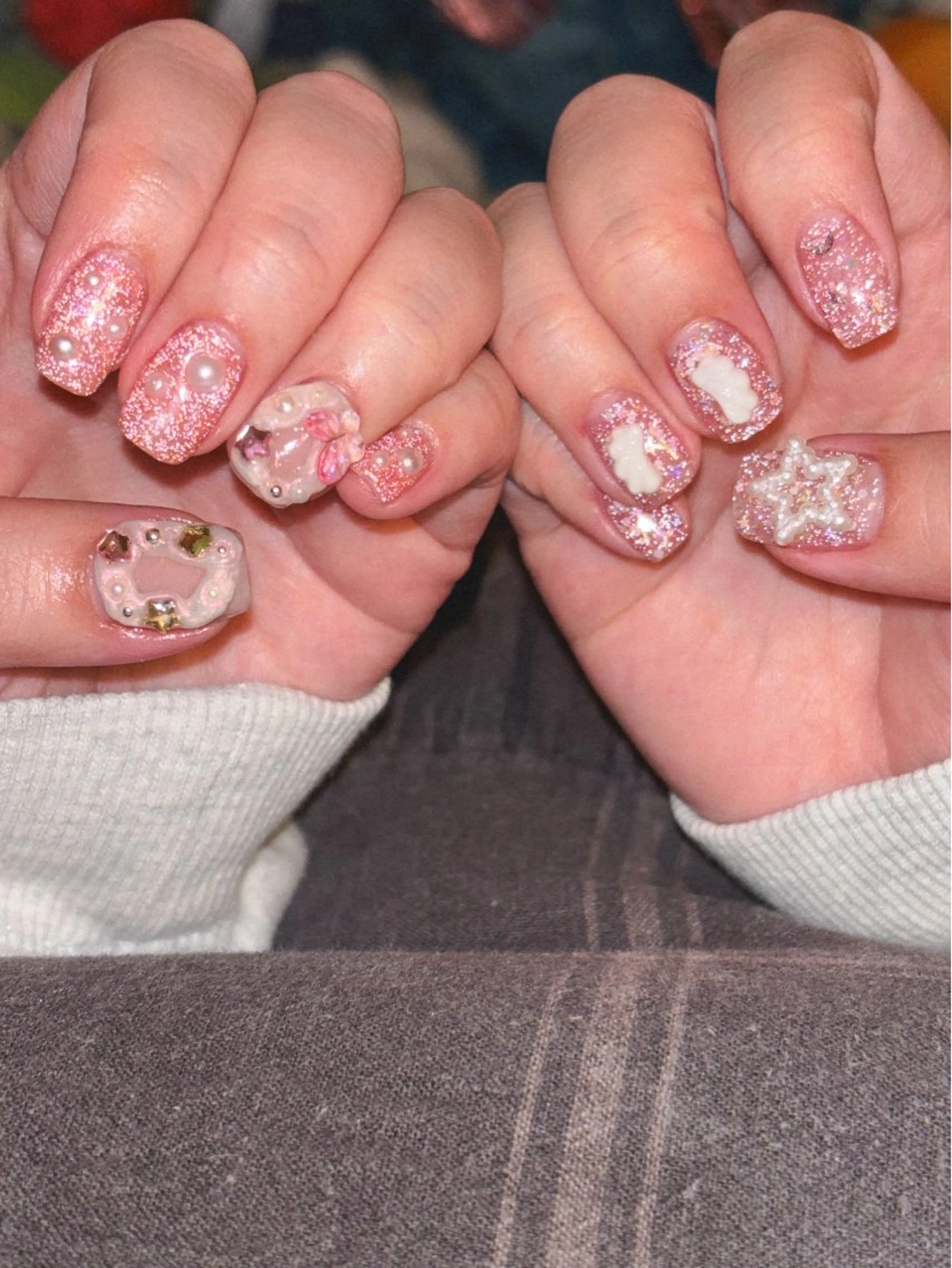 ネイル アートネイル オーロラネイル フラッシュネイル ホログラムネイル 春ネイル ハンドネイル amabel所属・なかじま きららのネイルデザイン