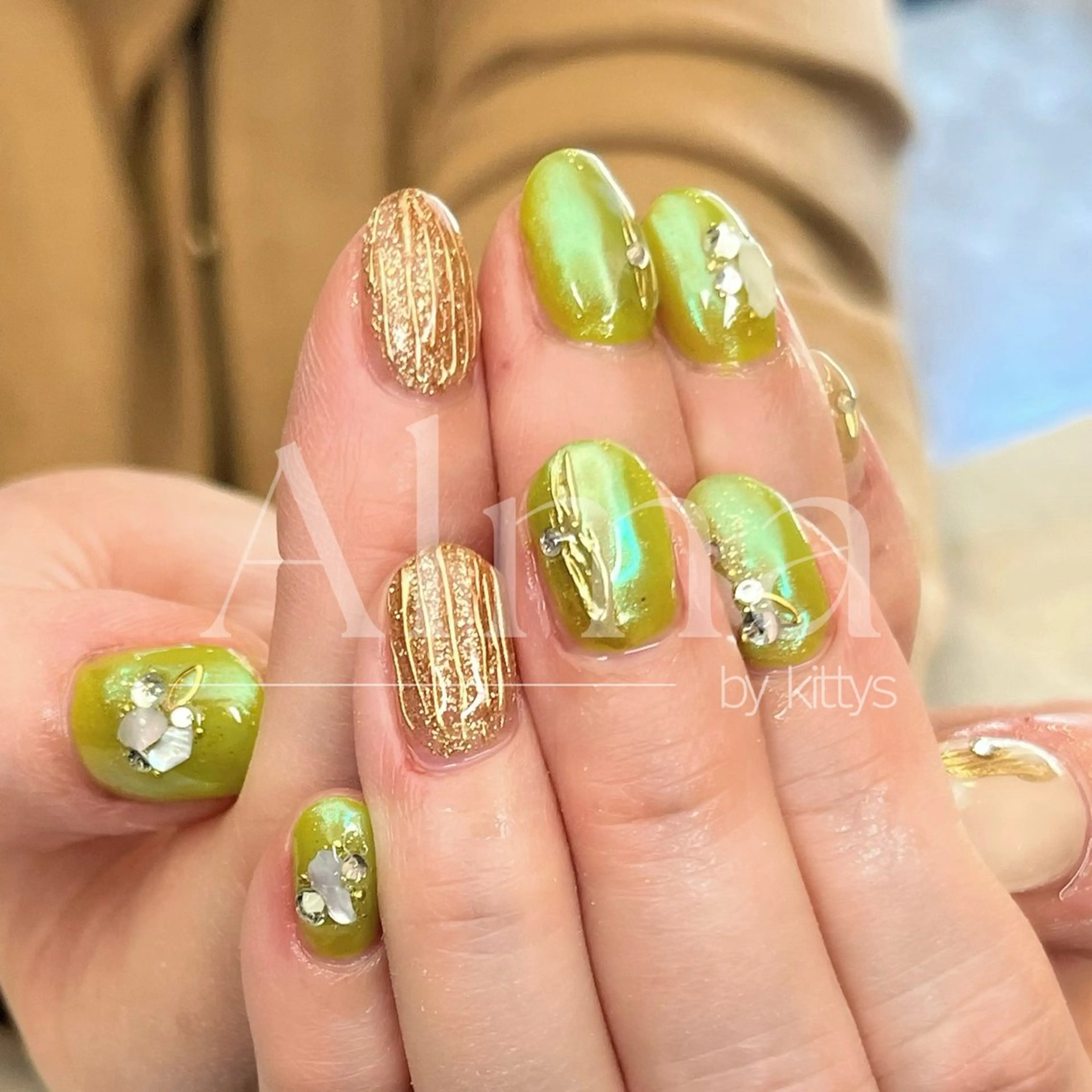 ネイル ニュアンスネイル ハンドネイル Alma by kittys 谷保店所属・Alma chitoseのネイルデザイン