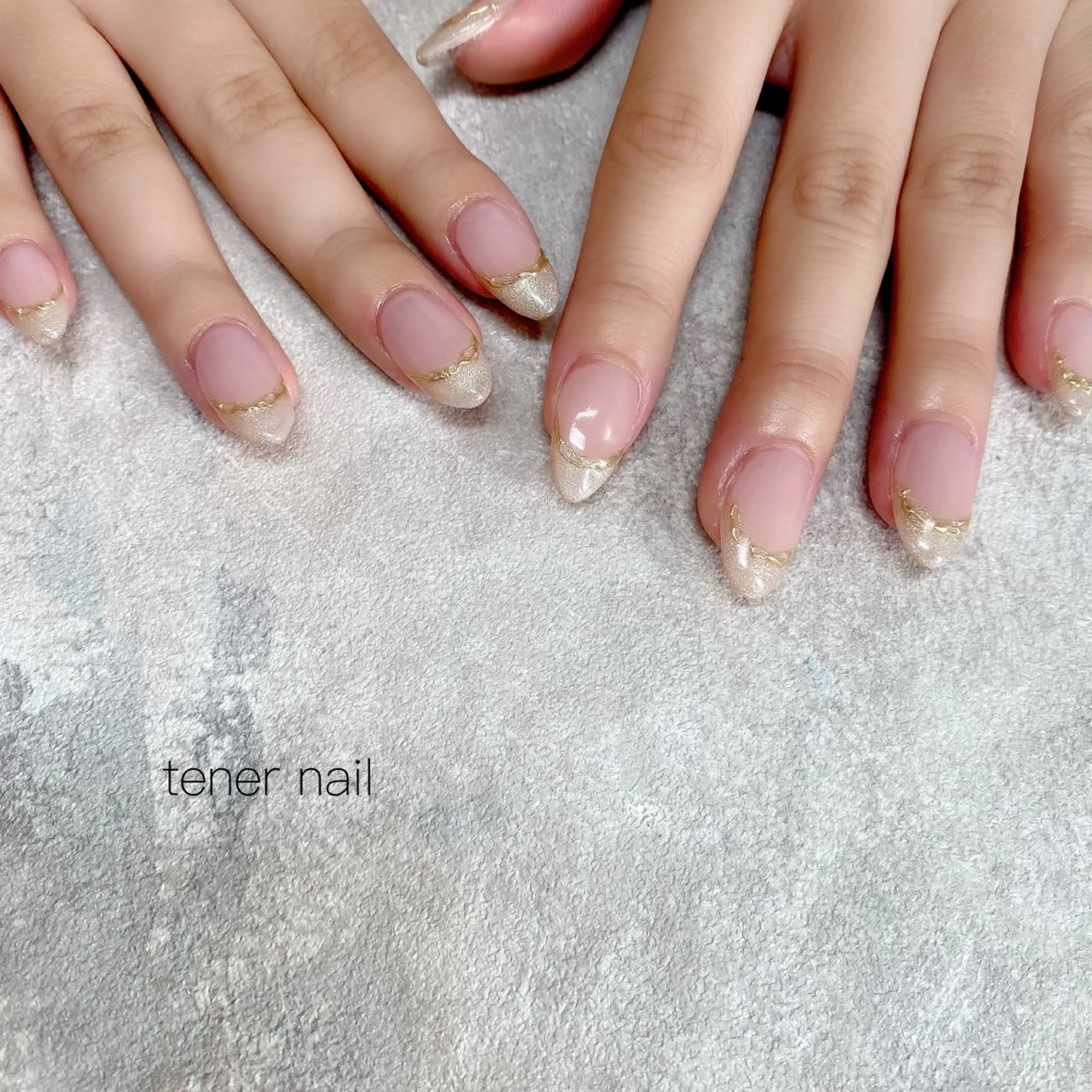 ネイル フレンチネイル マグネットネイル マグネットフレンチ スカルプネイル ハンドネイル tener  nail  テネルネイル所属・テネルネイル tener nailのネイルデザイン