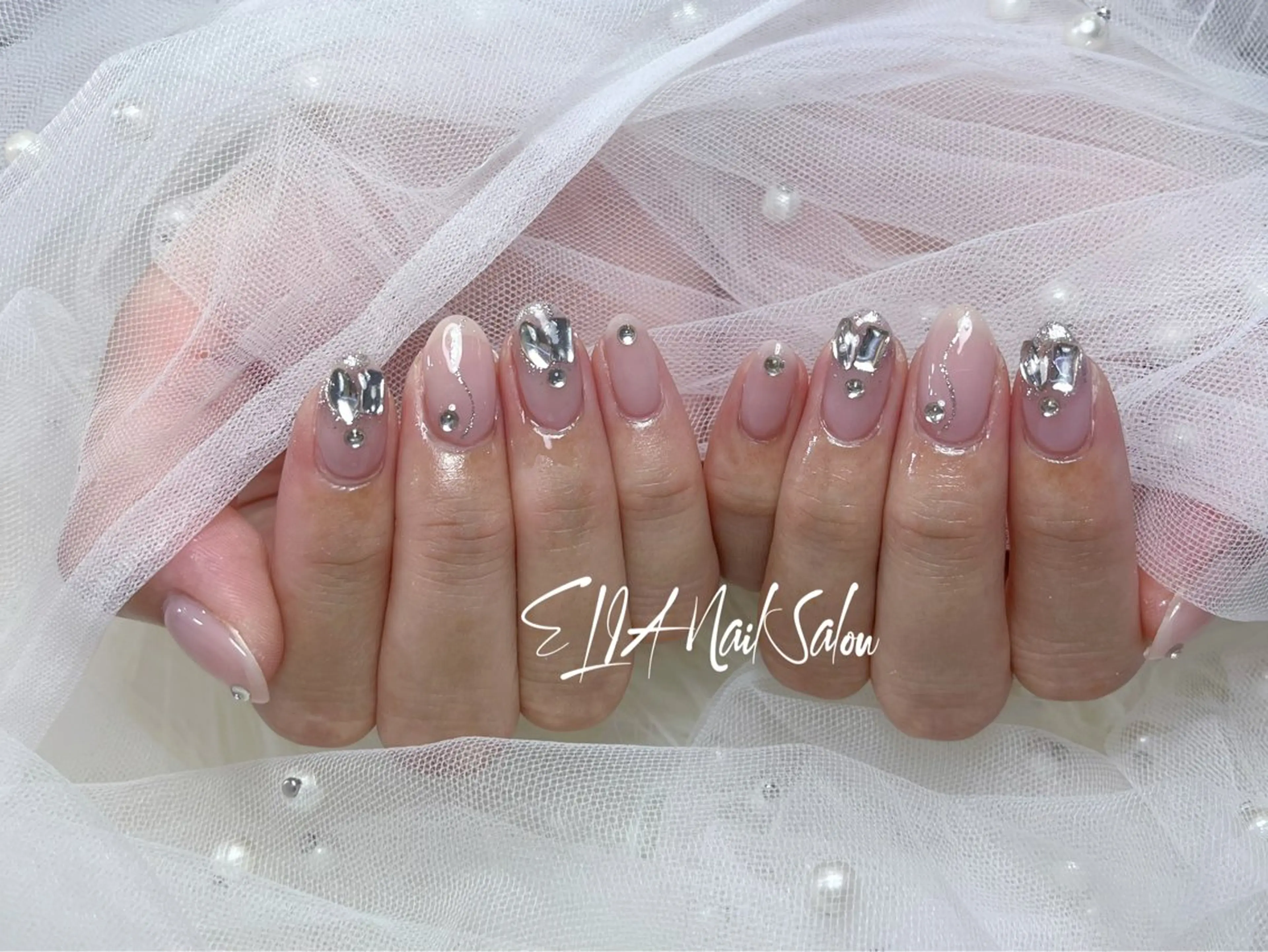 ミディアム cici nailのネイルデザイン
